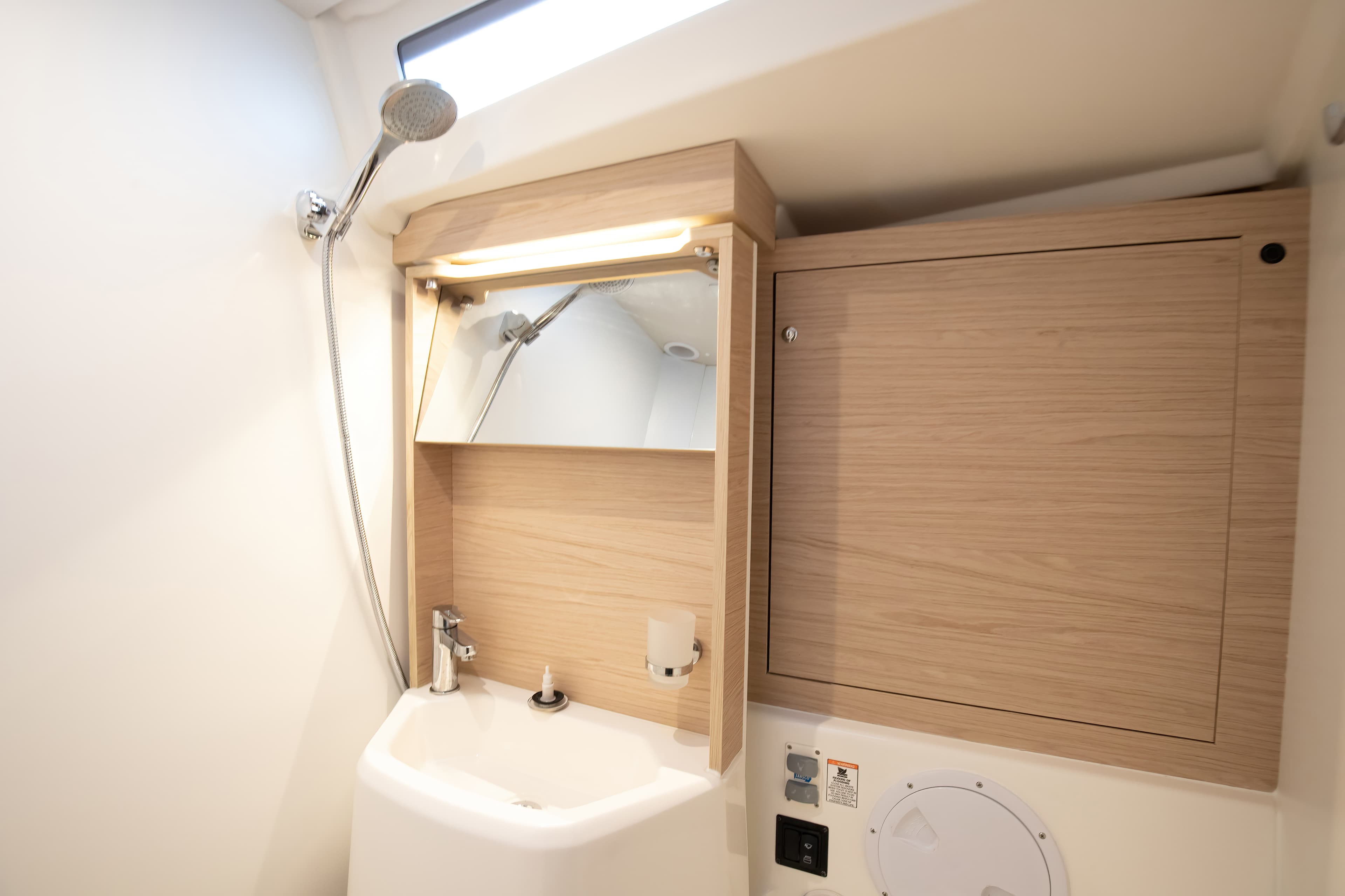 Oceanis 51.1 - photo 10