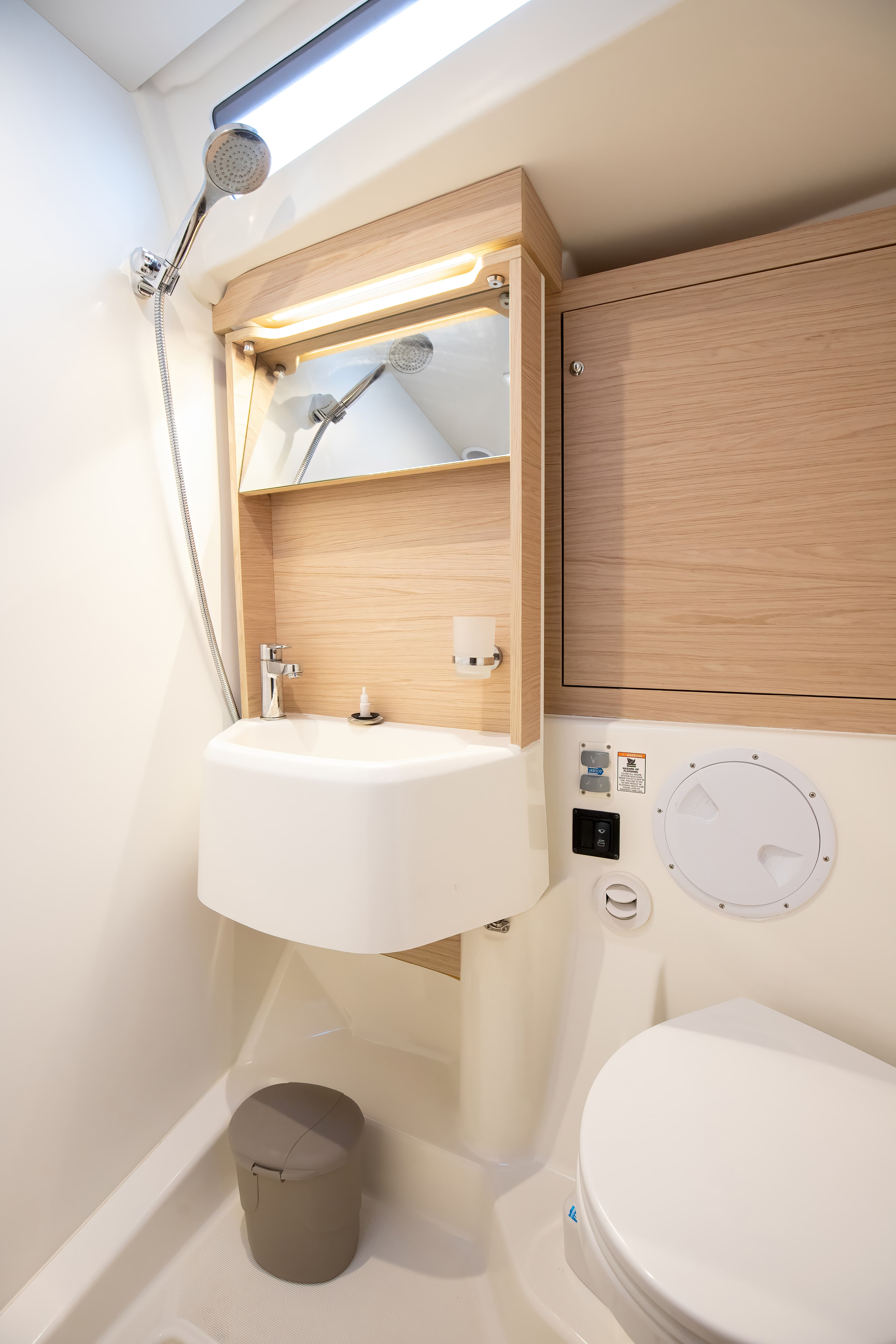 Oceanis 51.1 - photo 8