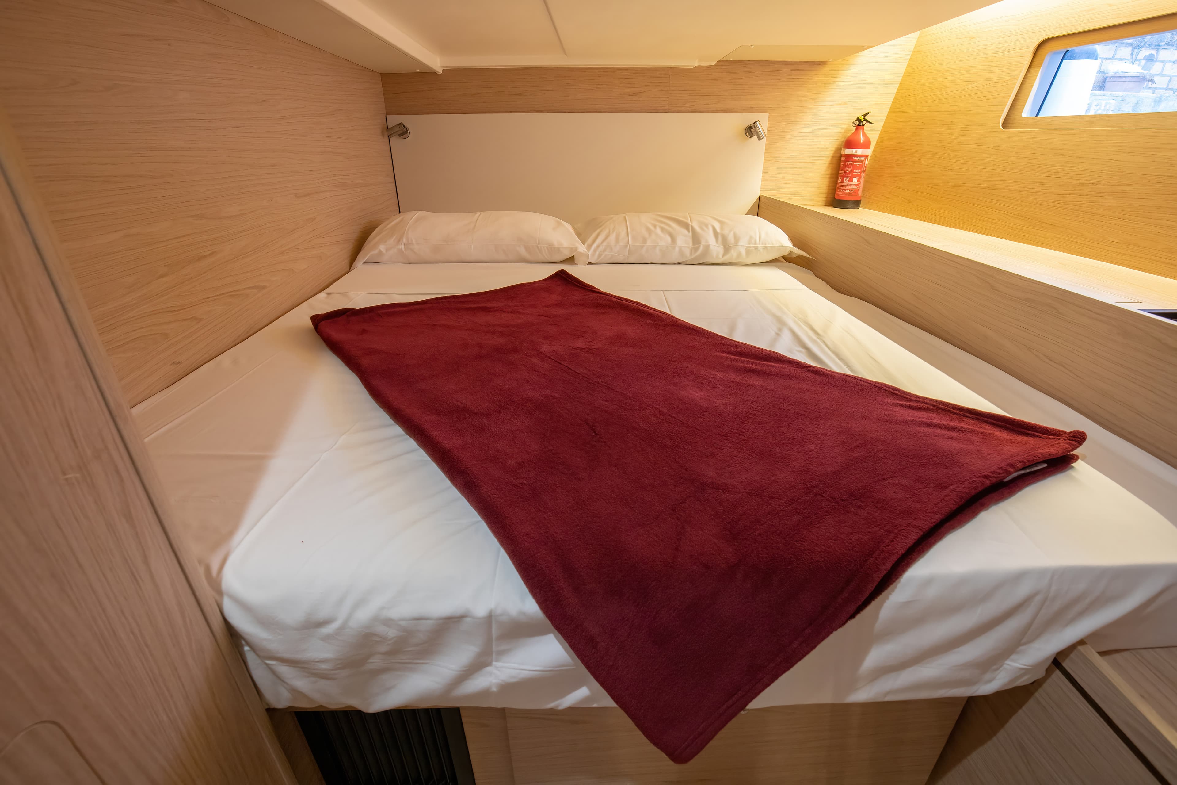 Oceanis 51.1 - photo 27