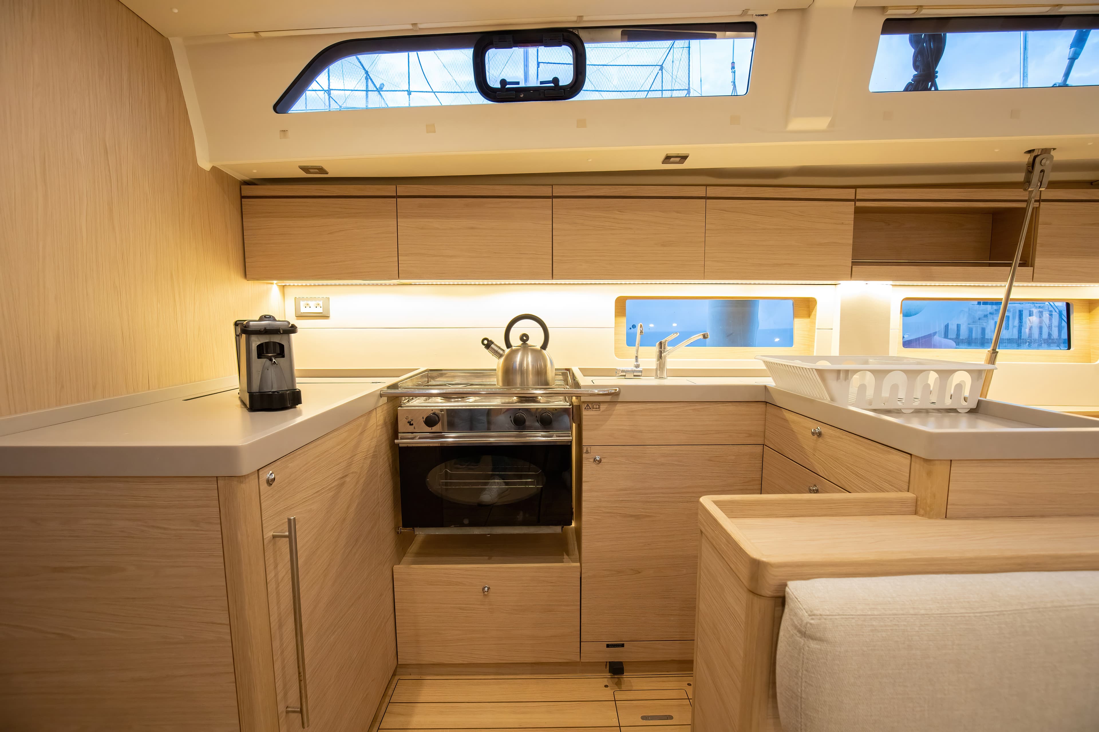 Oceanis 51.1 - photo 19