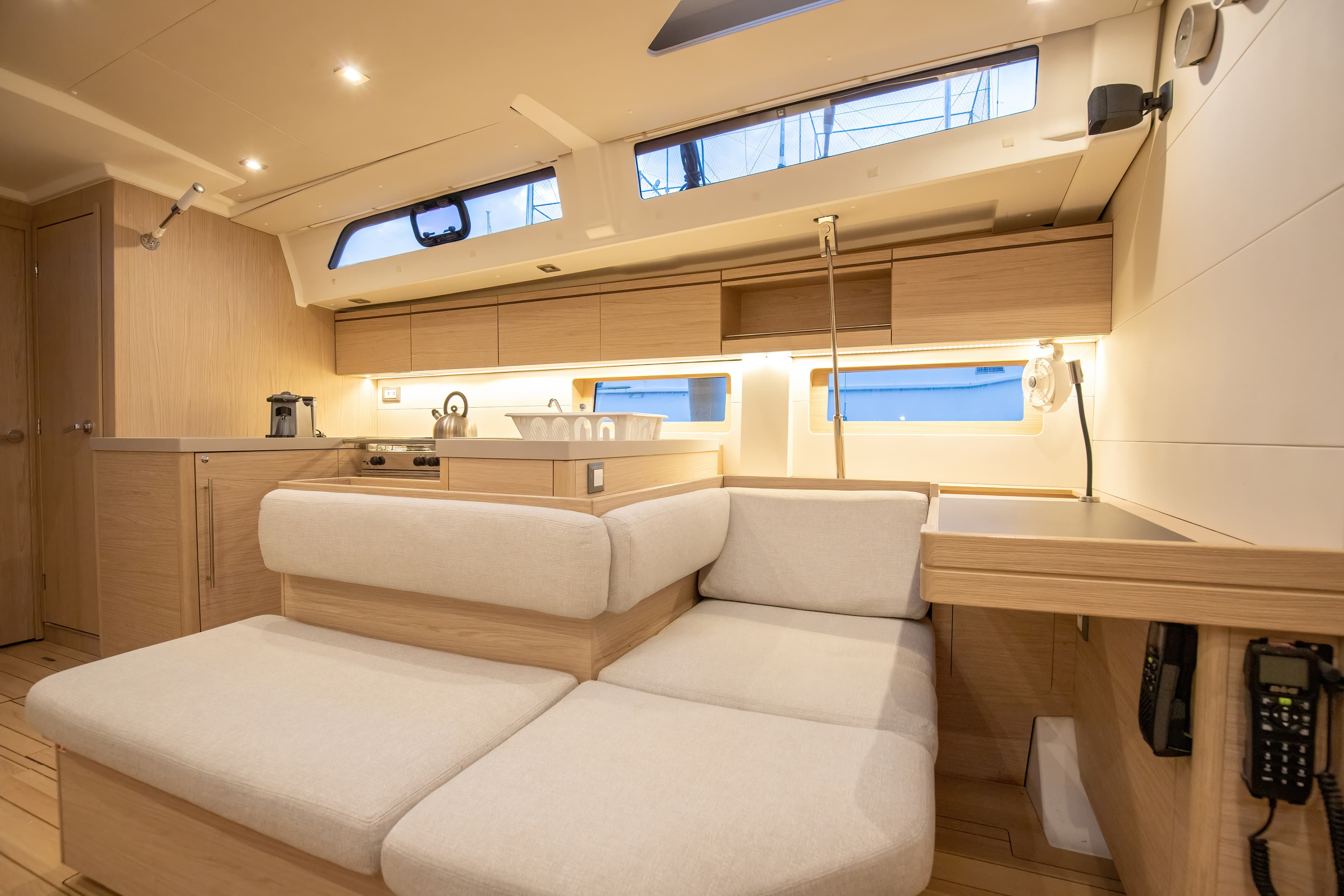 Oceanis 51.1 - photo 23