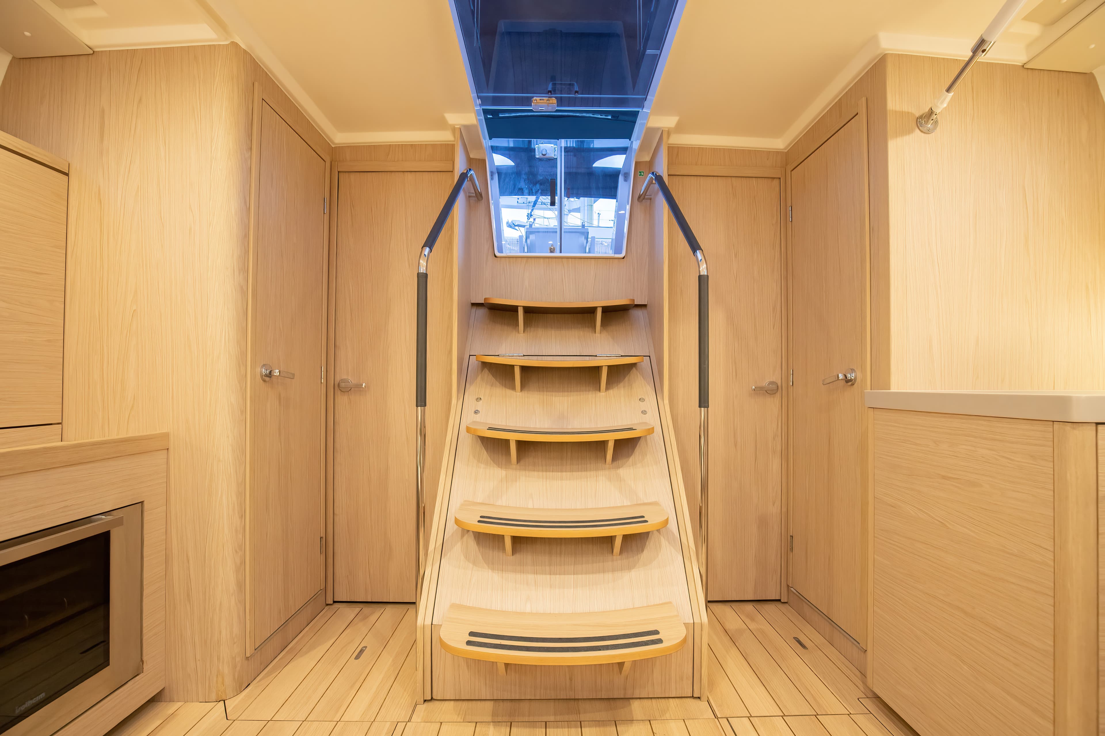 Oceanis 51.1 - photo 28