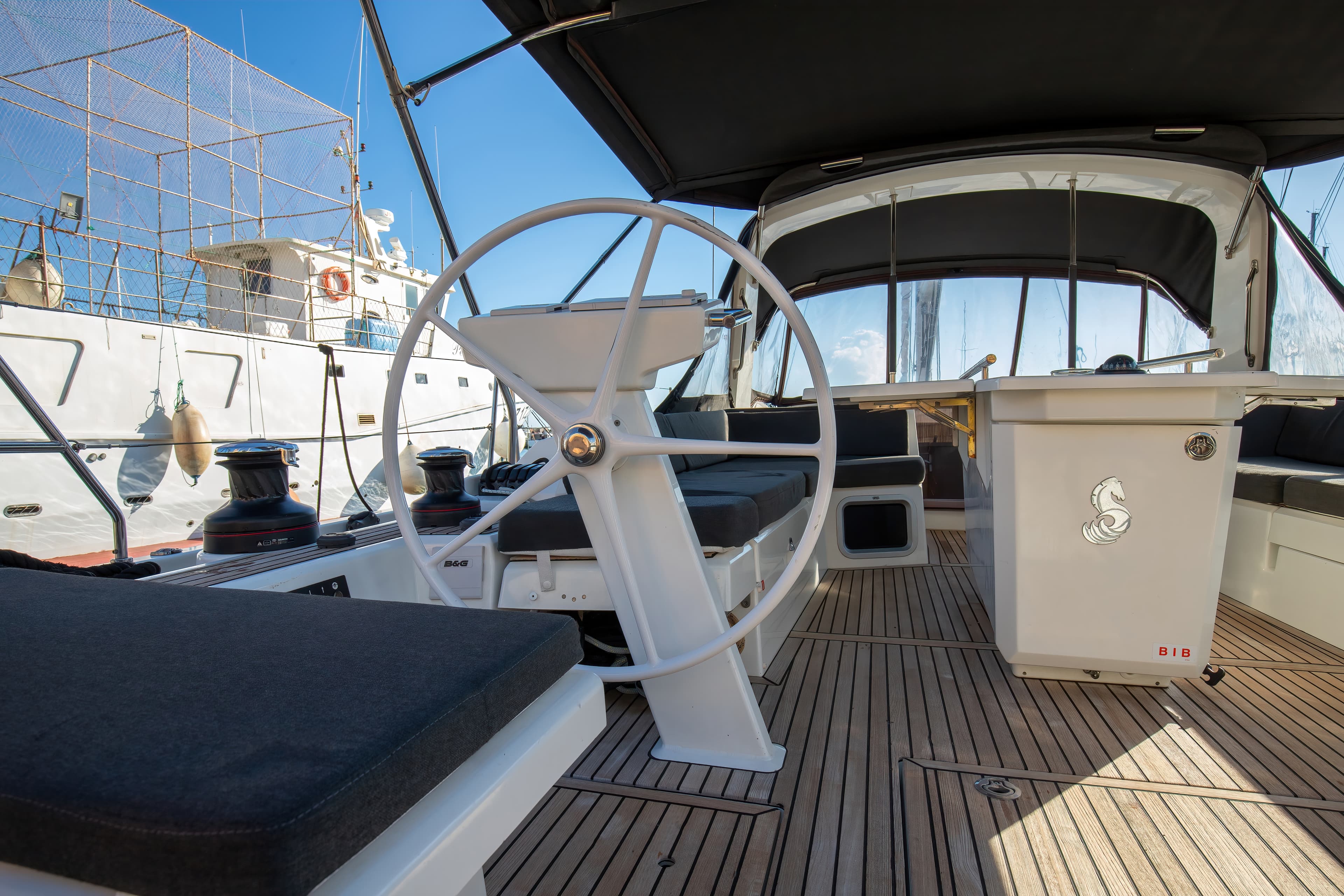 Oceanis 51.1 - photo 11