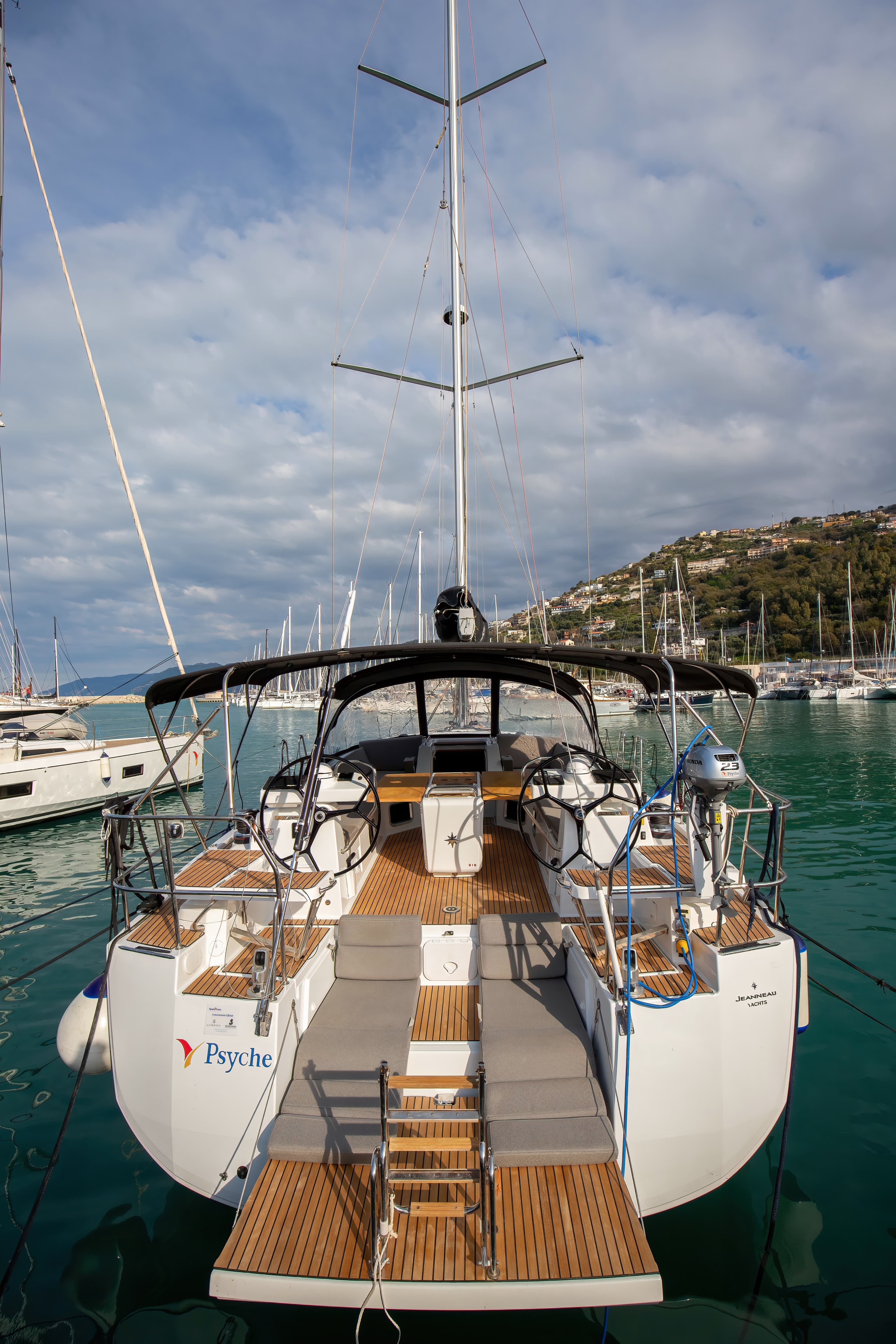 Jeanneau 54 - photo 12