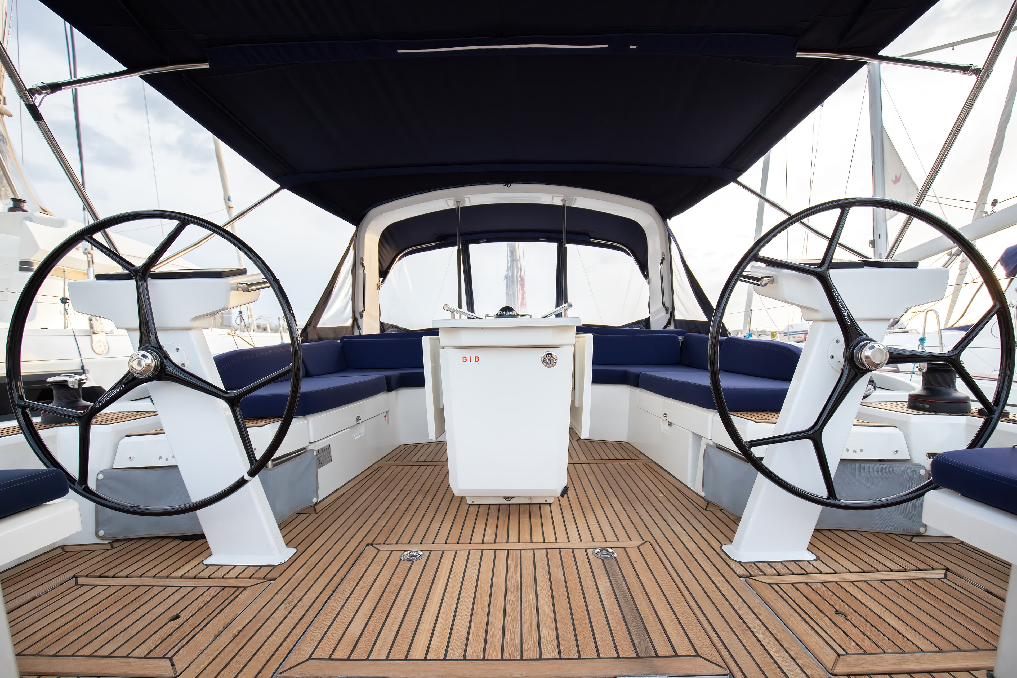 Oceanis 46.1 - photo 16