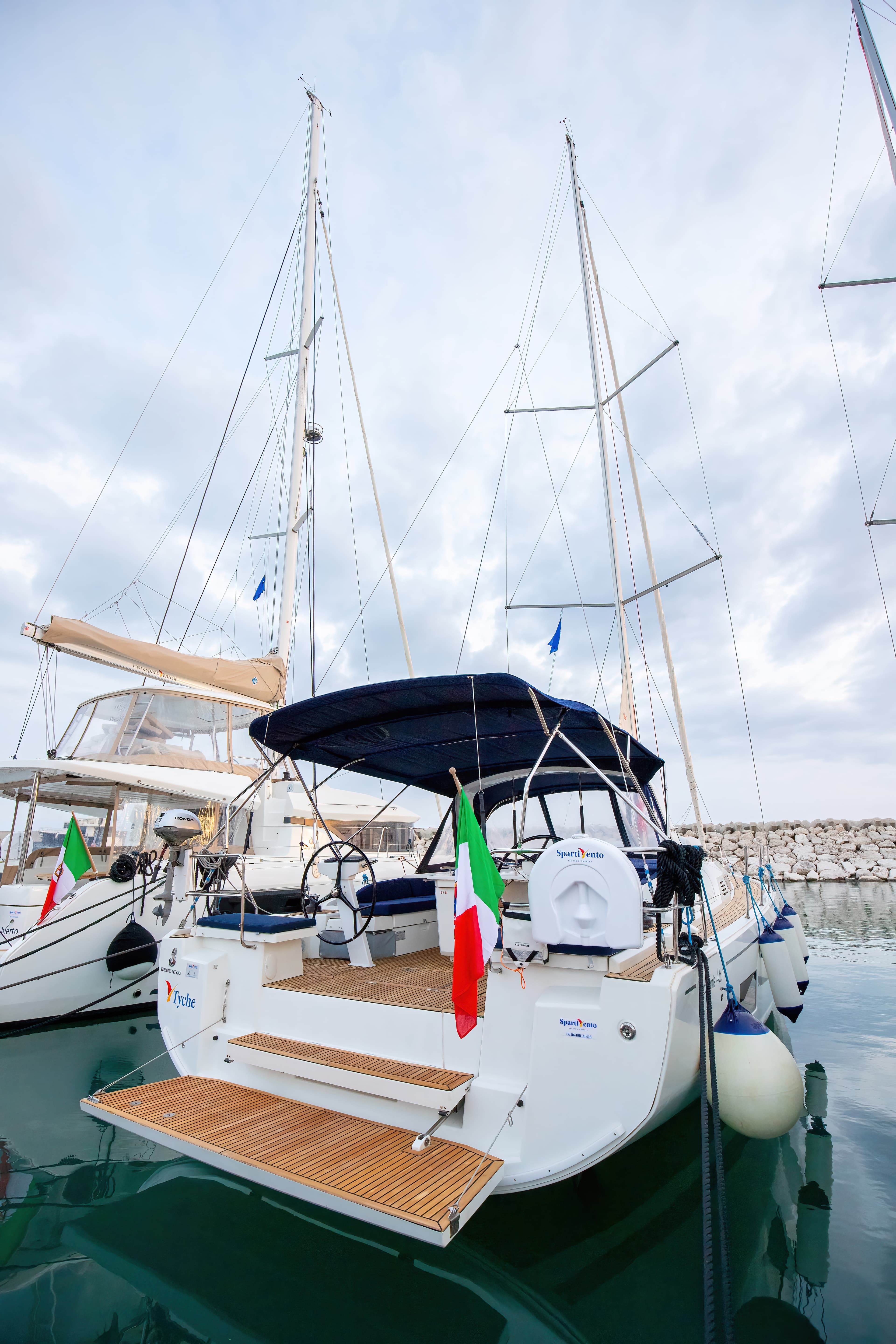 Oceanis 46.1 - photo 10