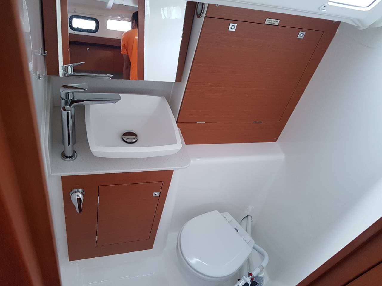 Dufour 360 Grand Large - photo 10