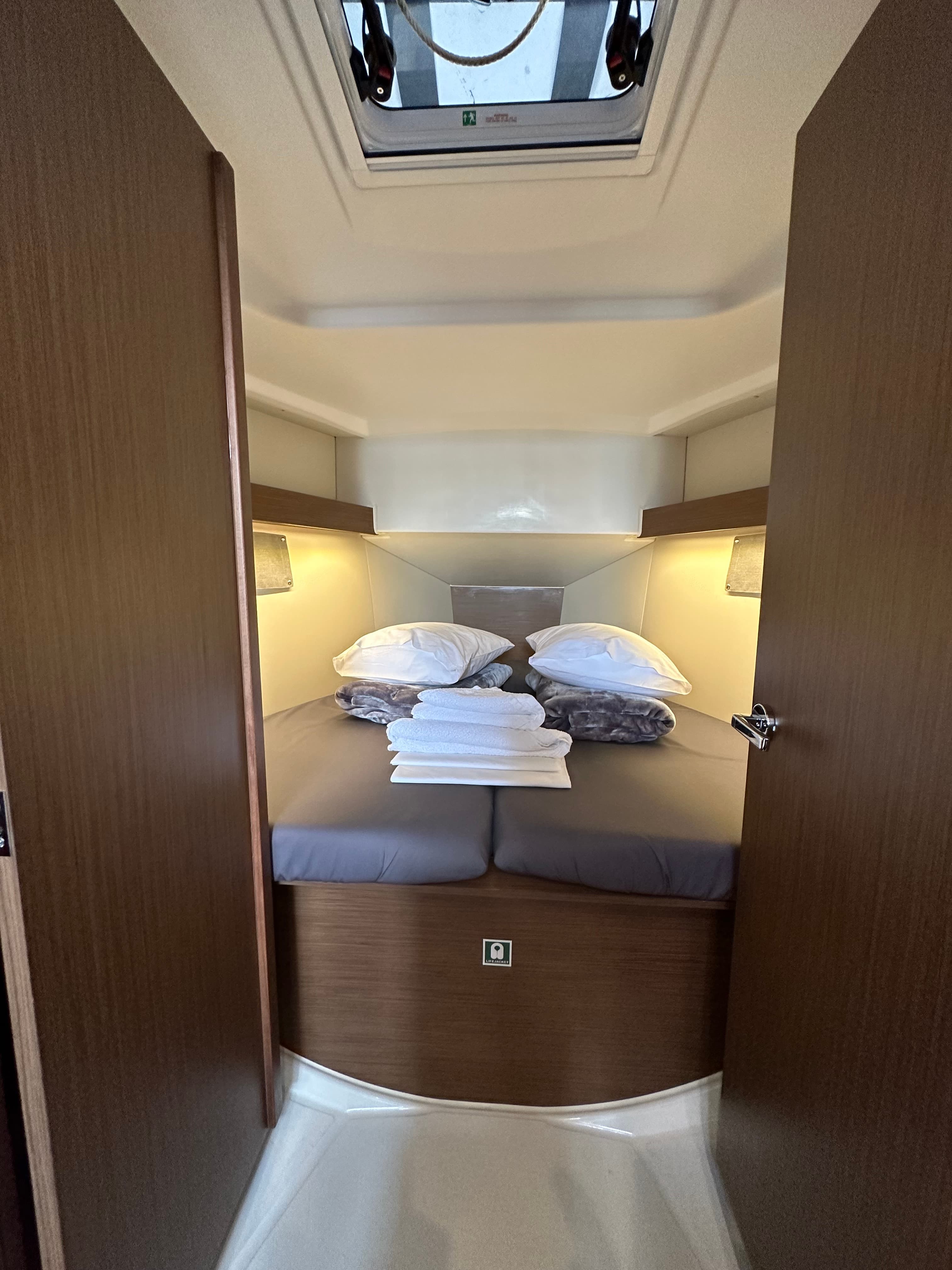 Oceanis 34.1 - photo 9