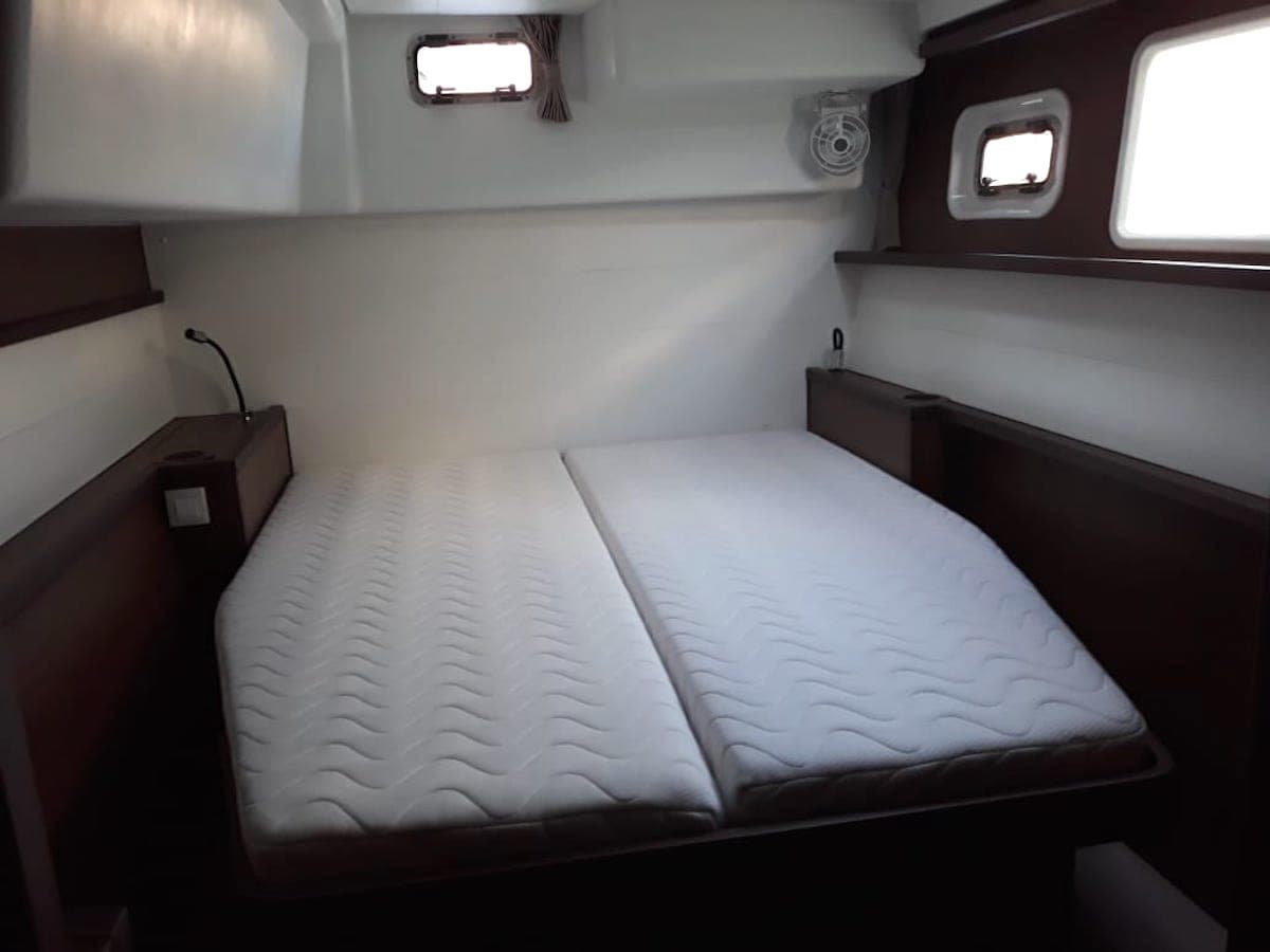 Lagoon 450 Fly - photo 8