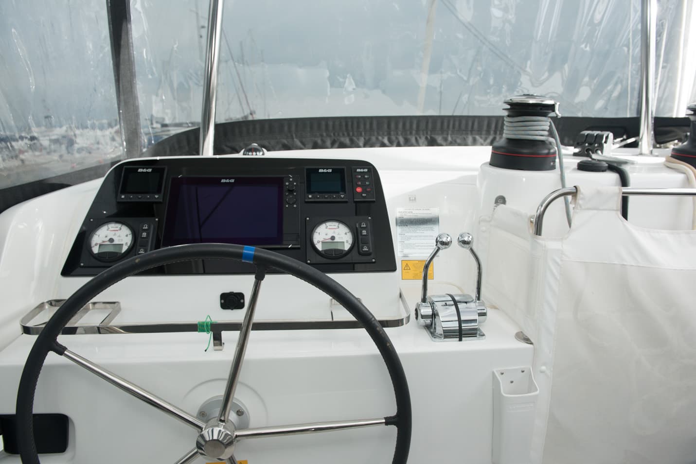 Lagoon 42 - photo 12