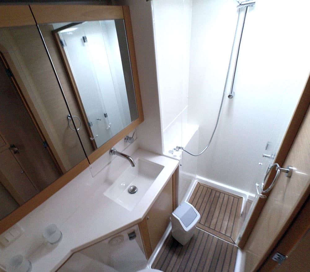 Lagoon 450 Fly - photo 15