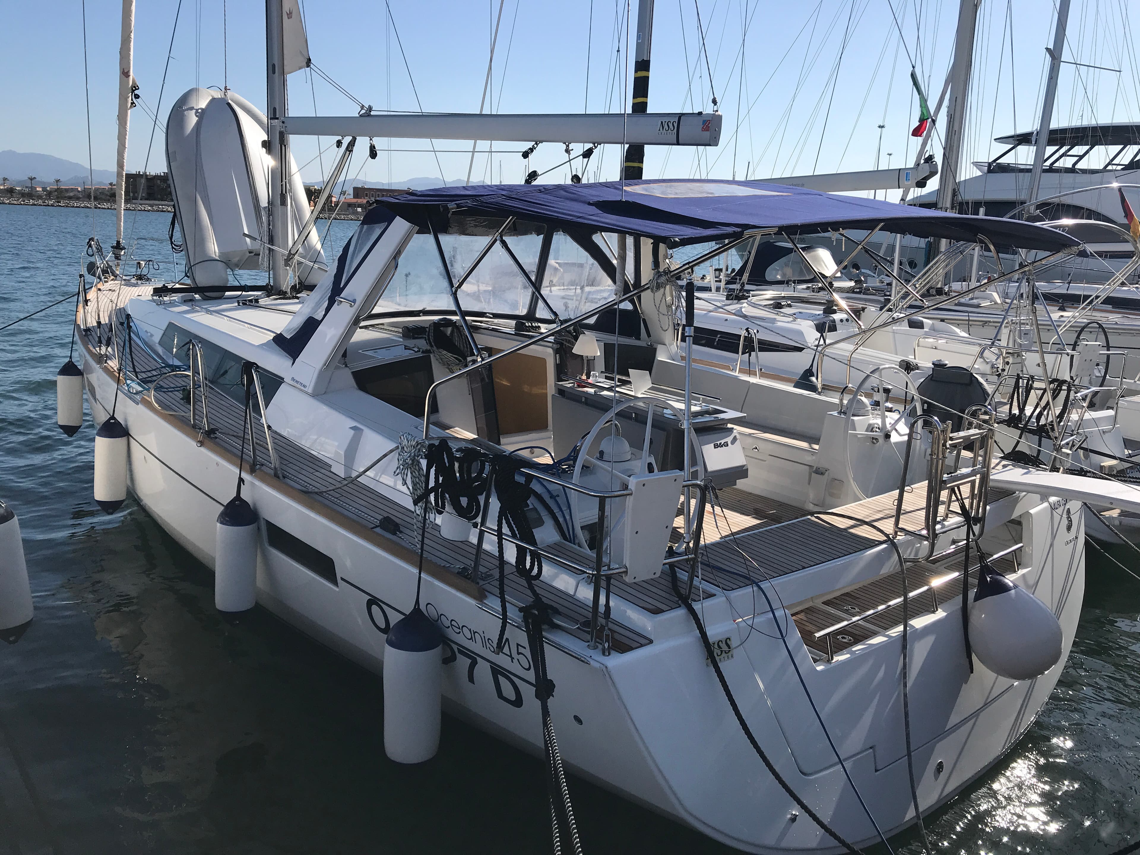 Oceanis 45 - photo