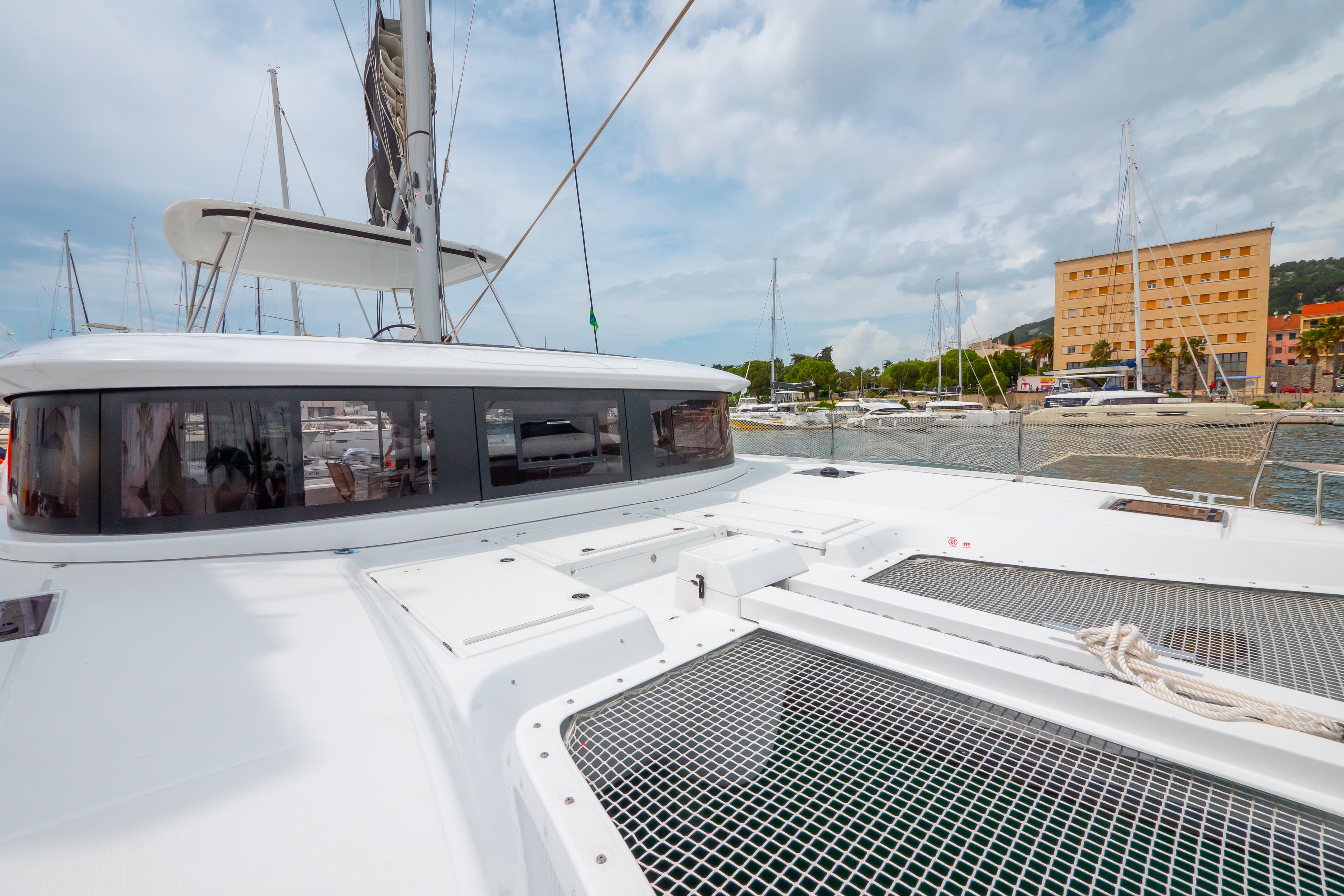 Lagoon 46  - photo 25