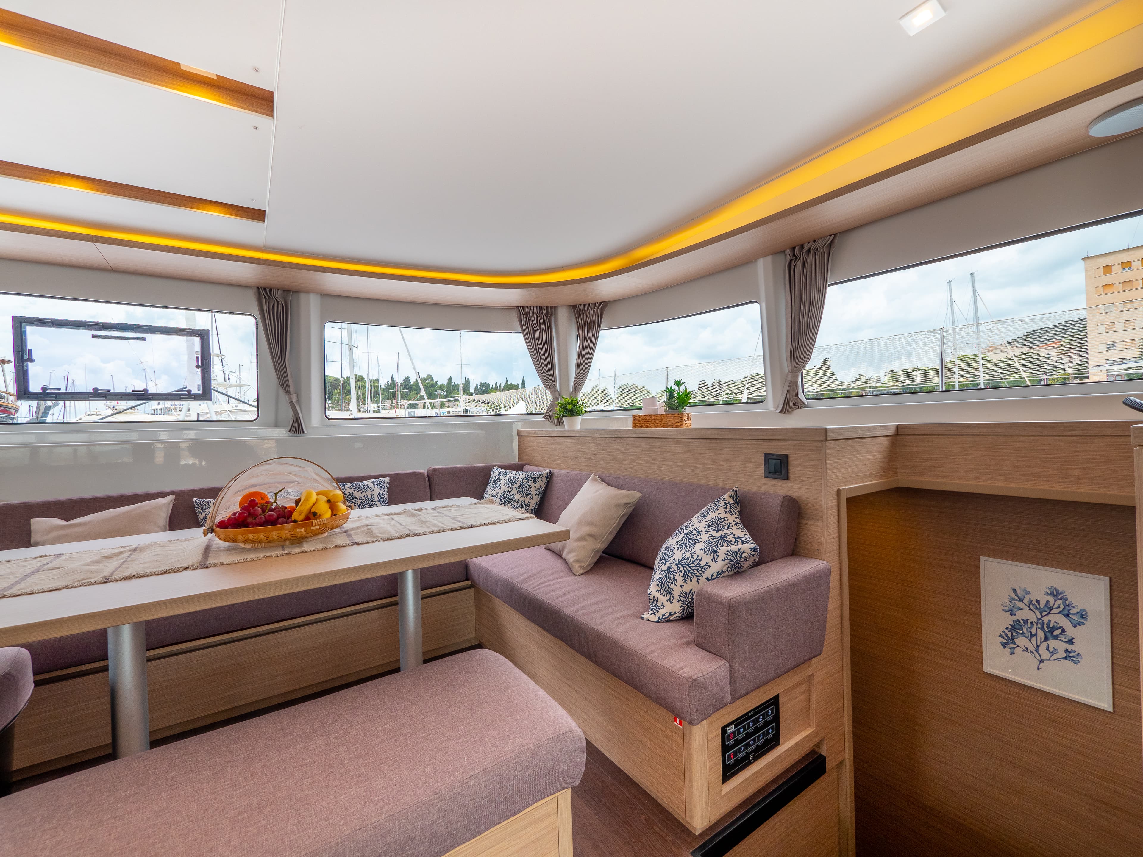 Lagoon 46  - photo 29