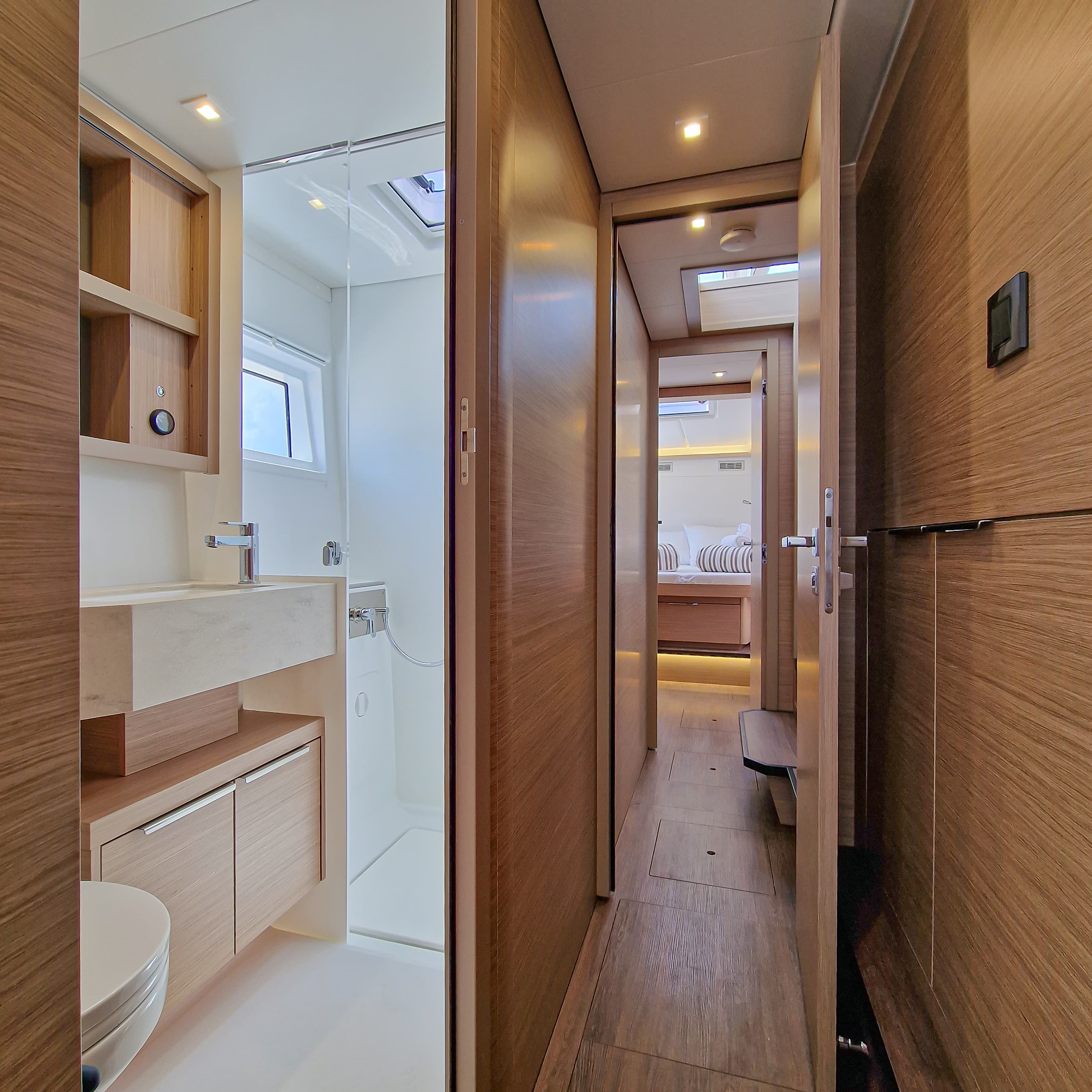 Lagoon 46  - photo 58