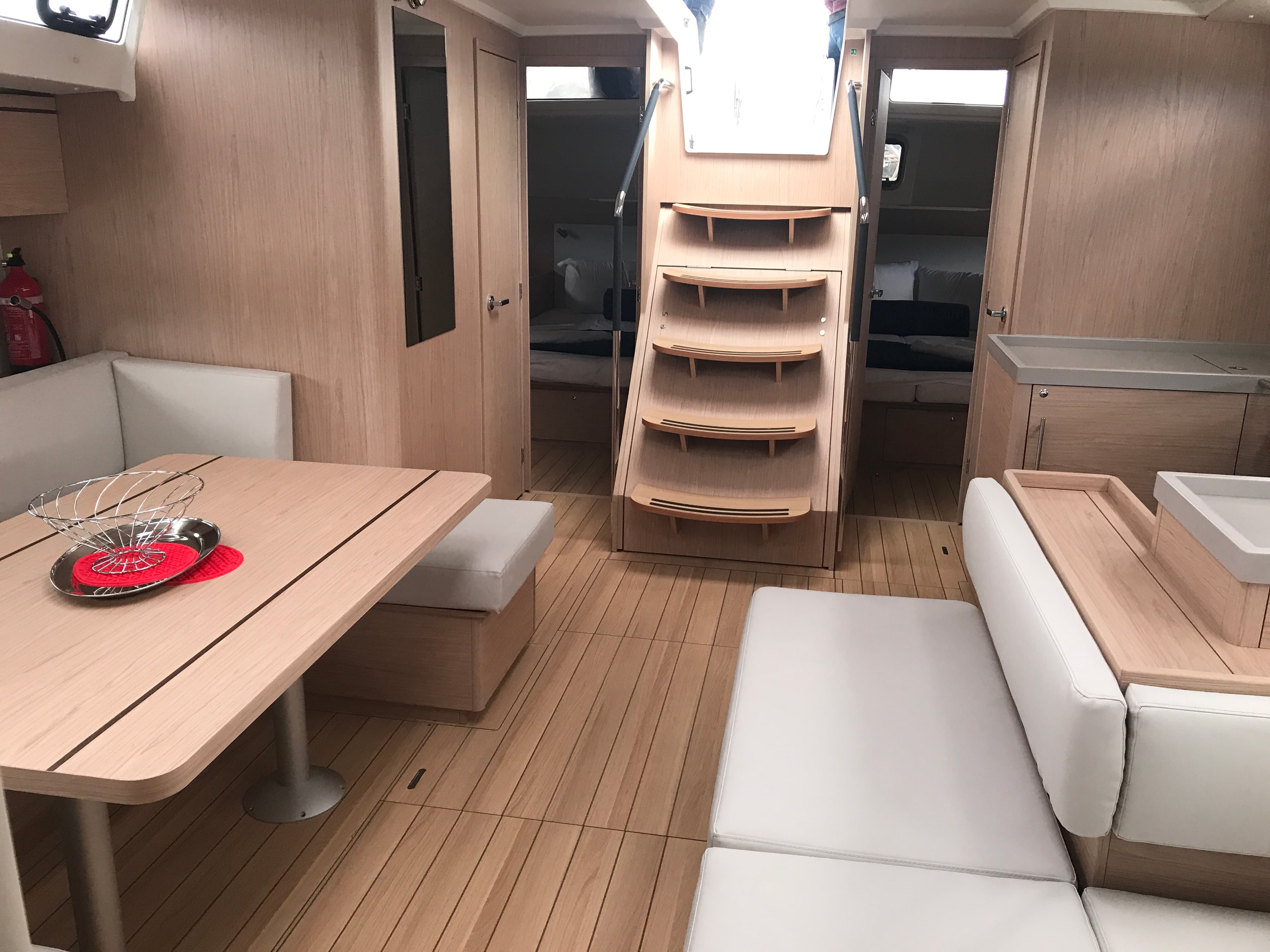 Oceanis 51.1 - photo 19