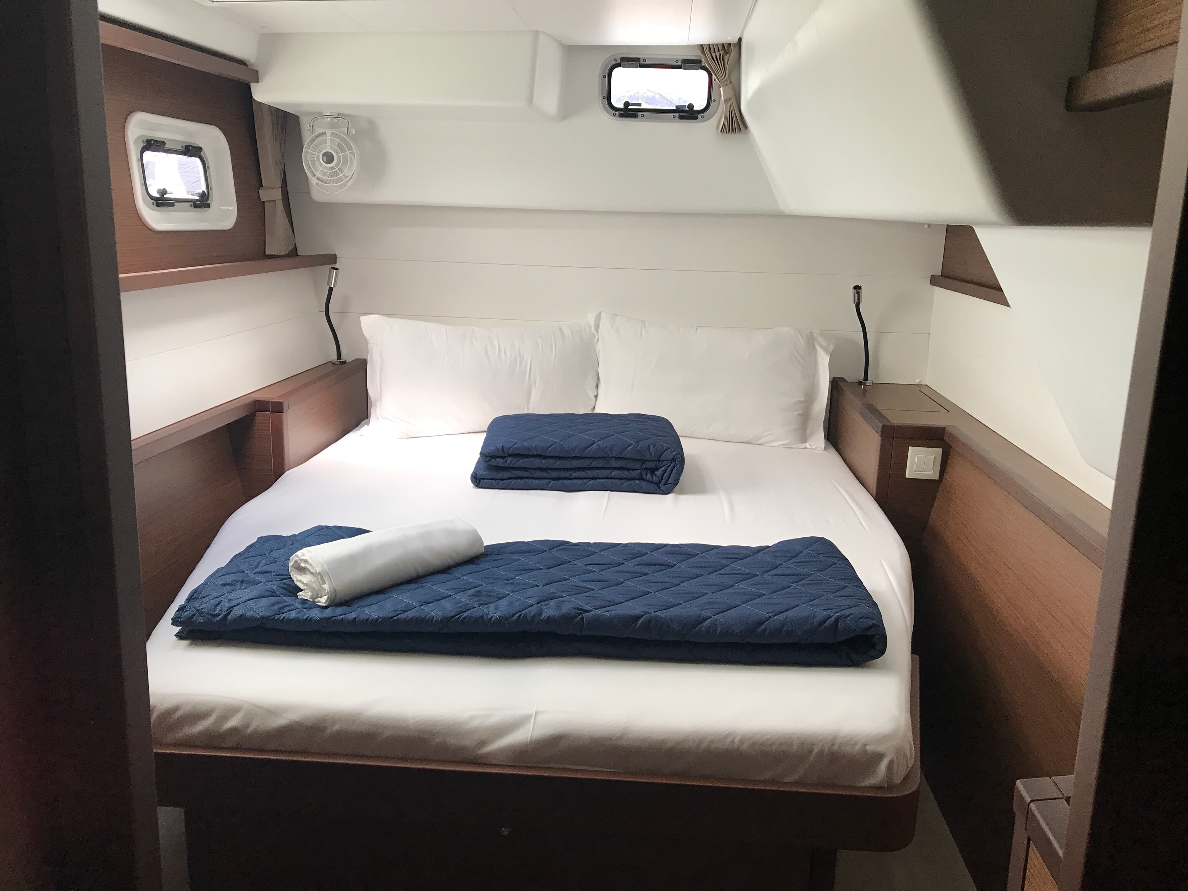 Lagoon 450 Fly - photo 11