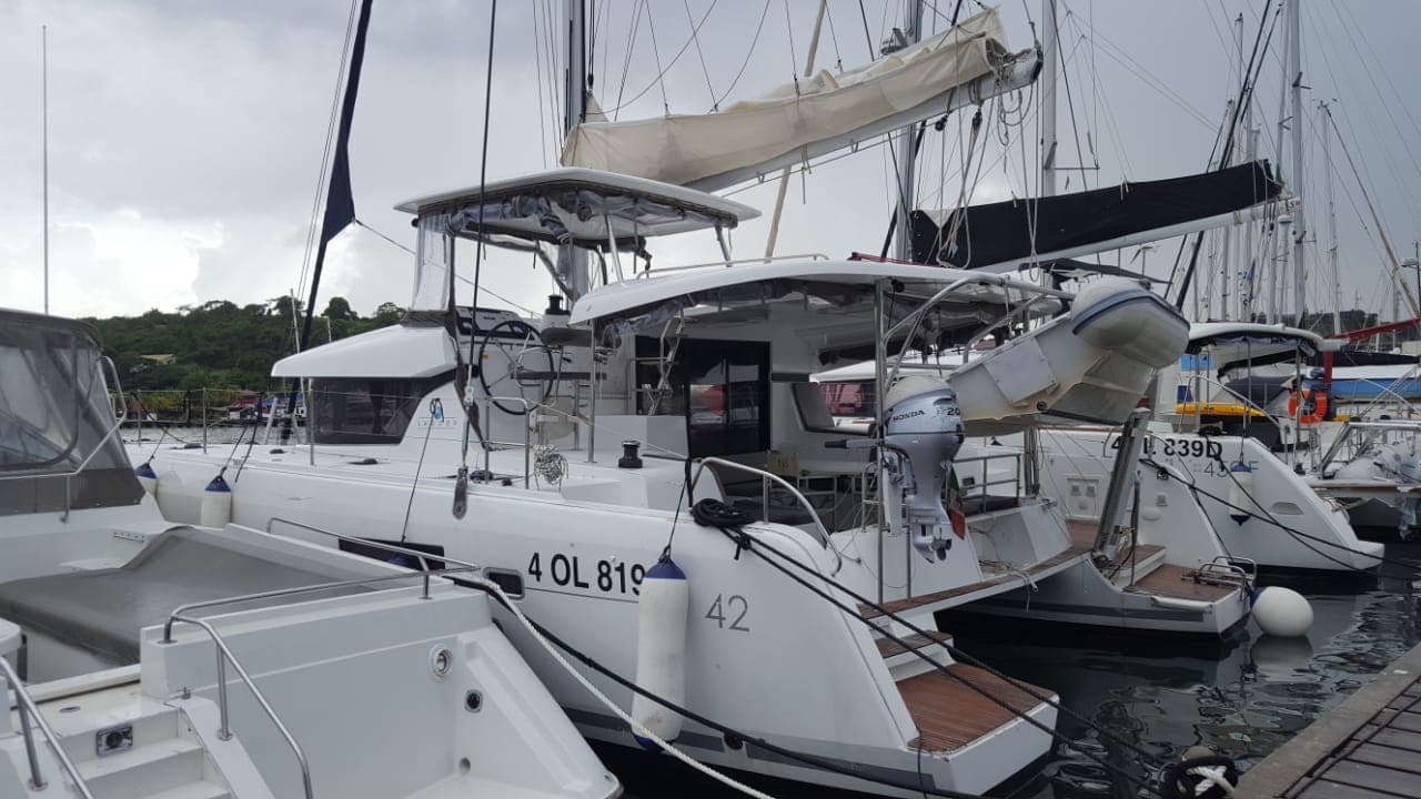 Lagoon 42 - photo 17