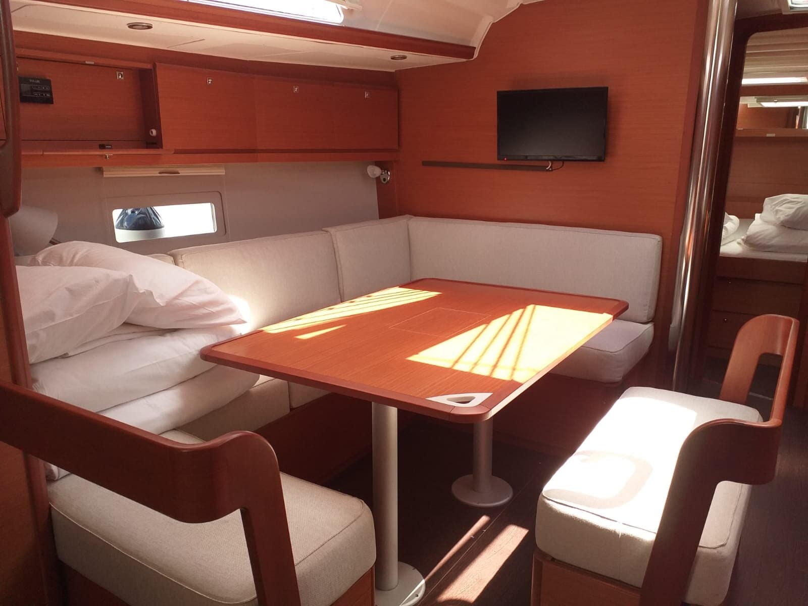 Dufour 430 - photo 15