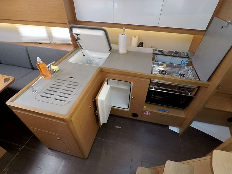 Dufour 390 Grand Large - photo 11