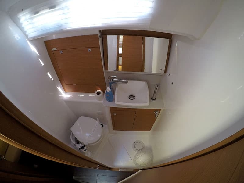 Dufour 390 Grand Large - photo 18