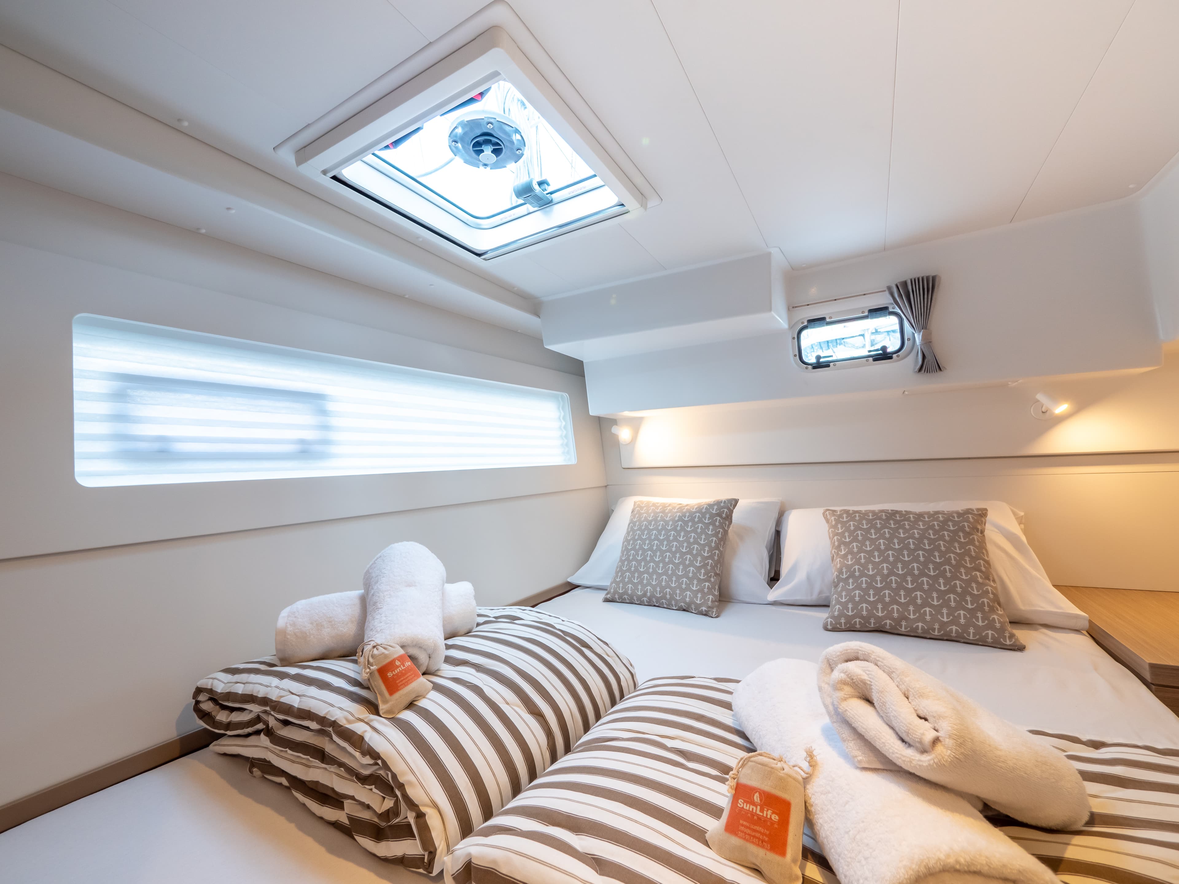 Lagoon 40 - photo 16