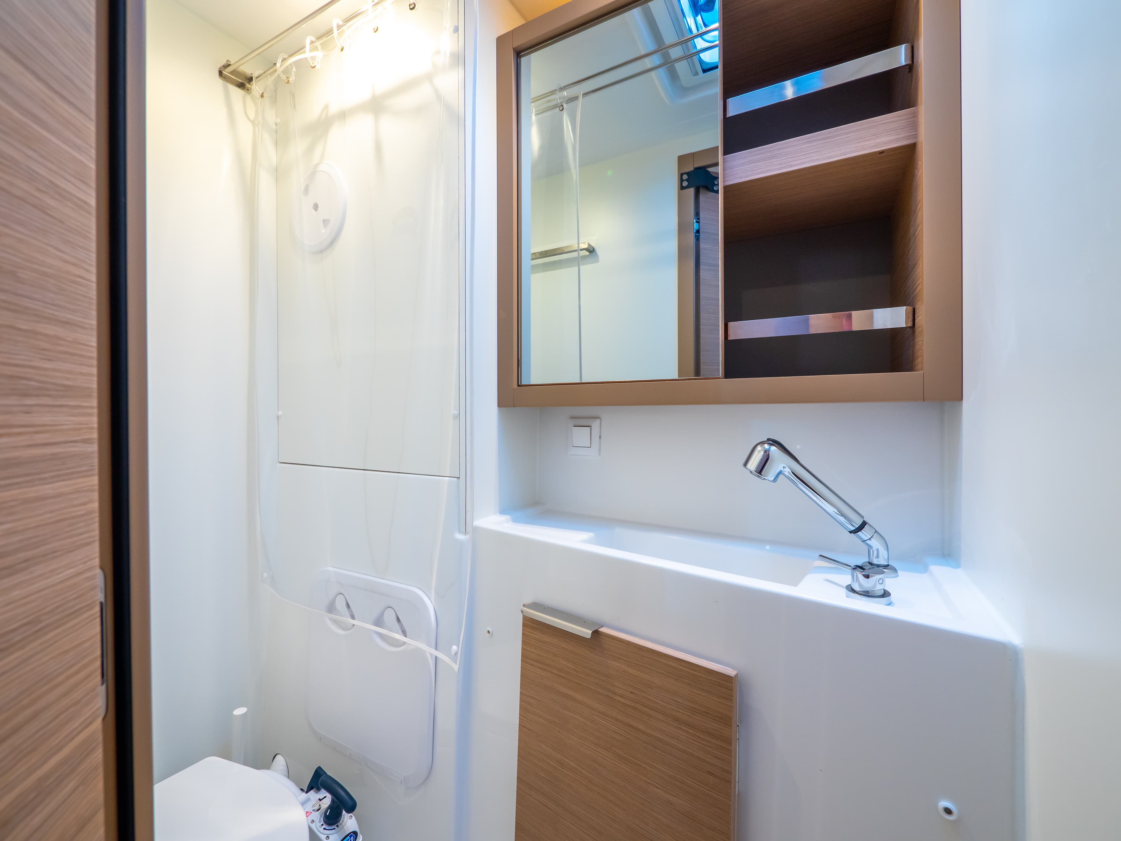 Lagoon 40 - photo 18