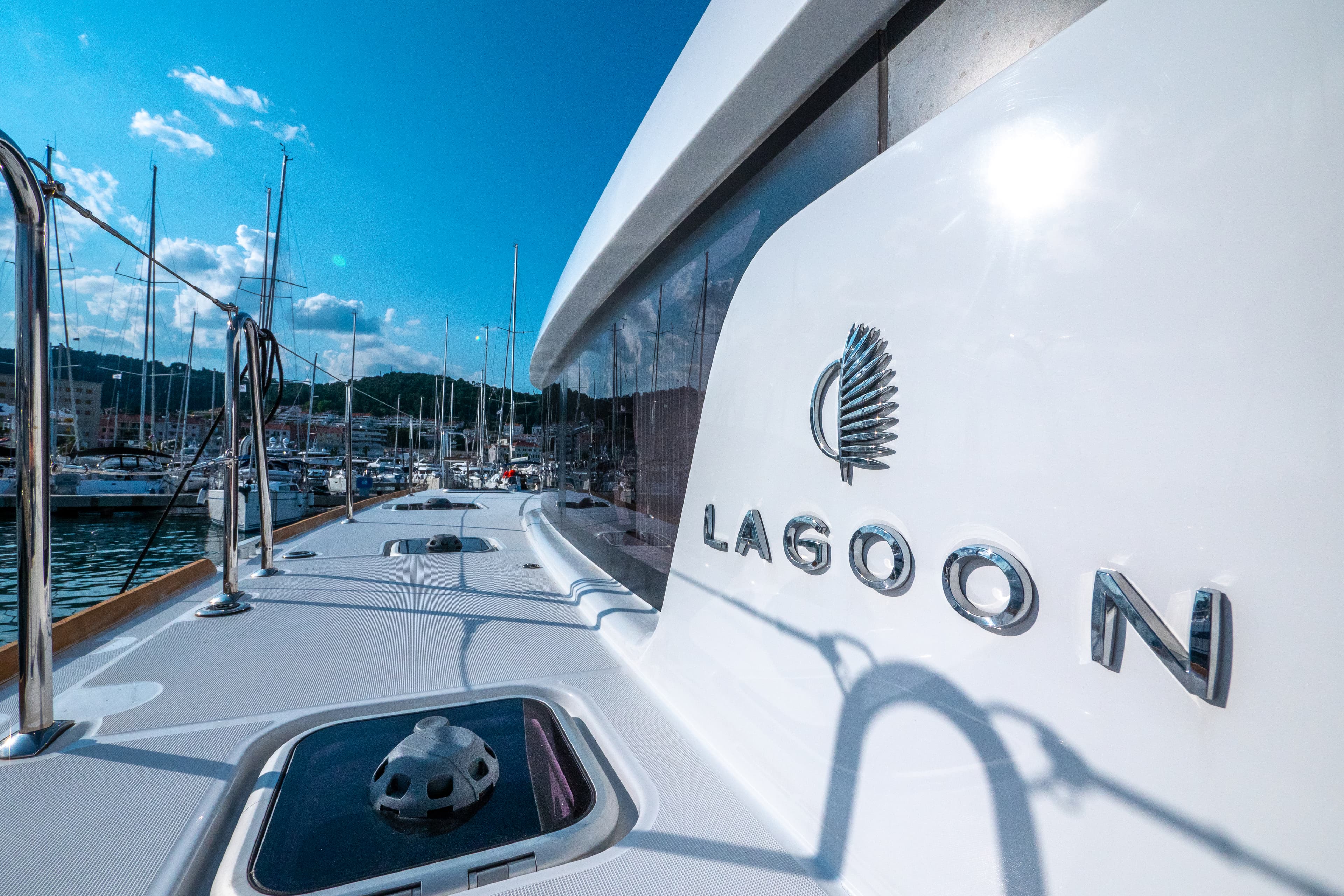 Lagoon 40 - photo 6