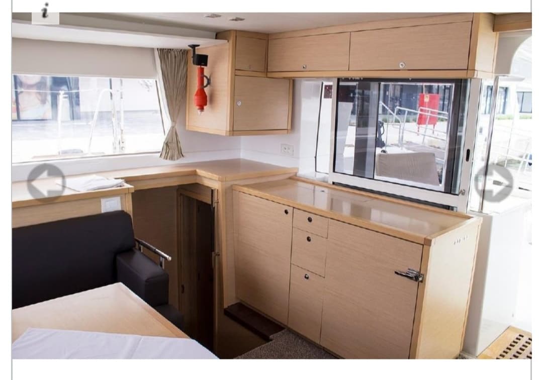 Lagoon 450 Fly - photo 12