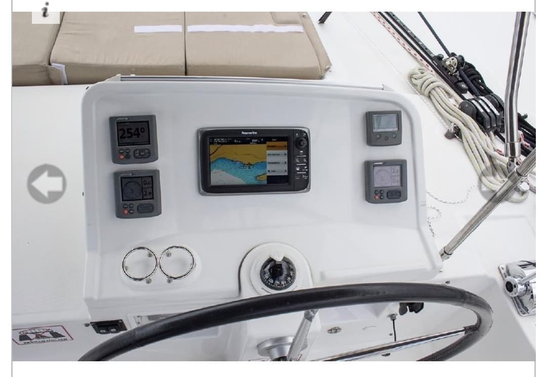 Lagoon 450 Fly - photo 7