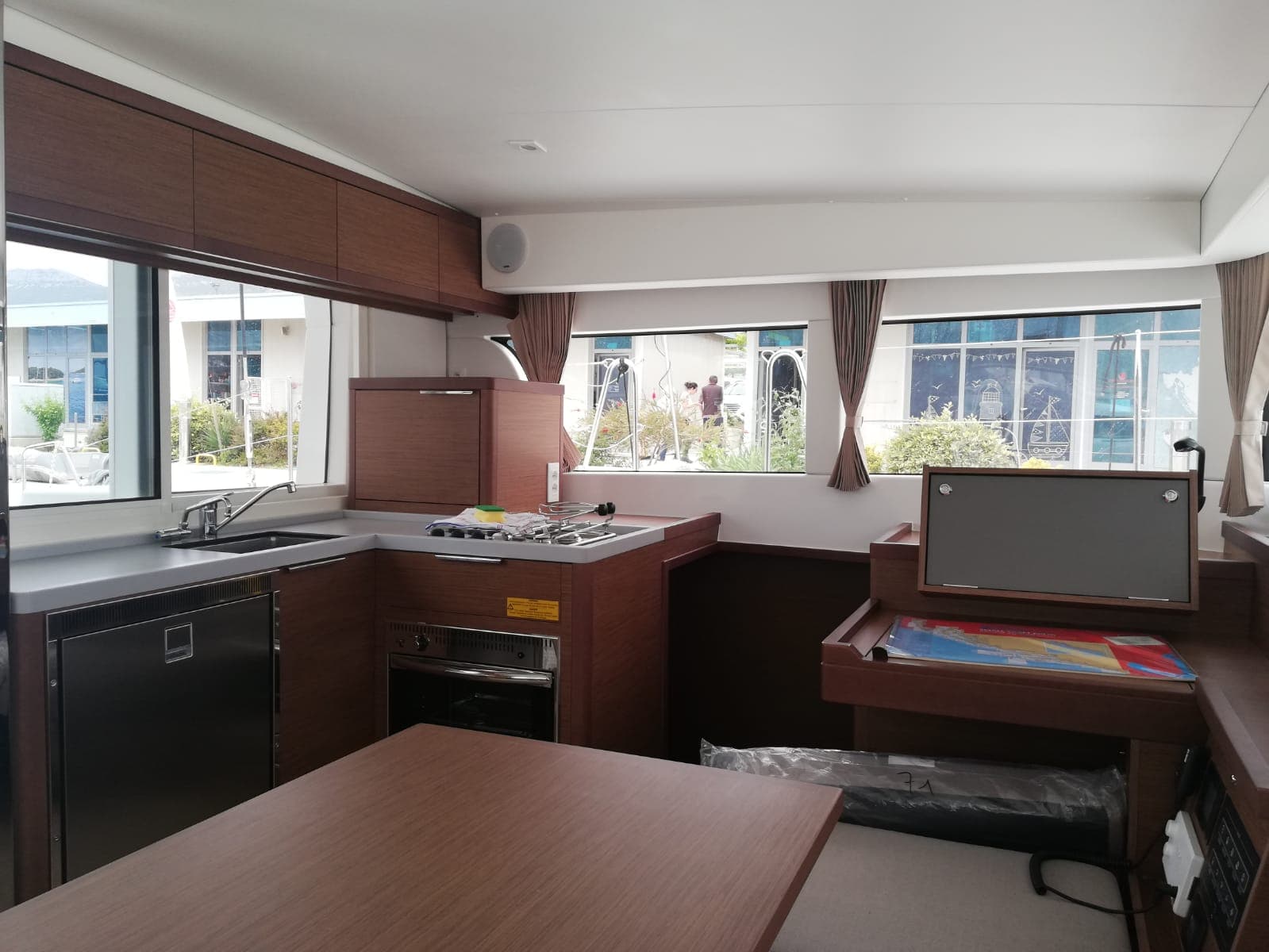 Lagoon 40 - photo 12