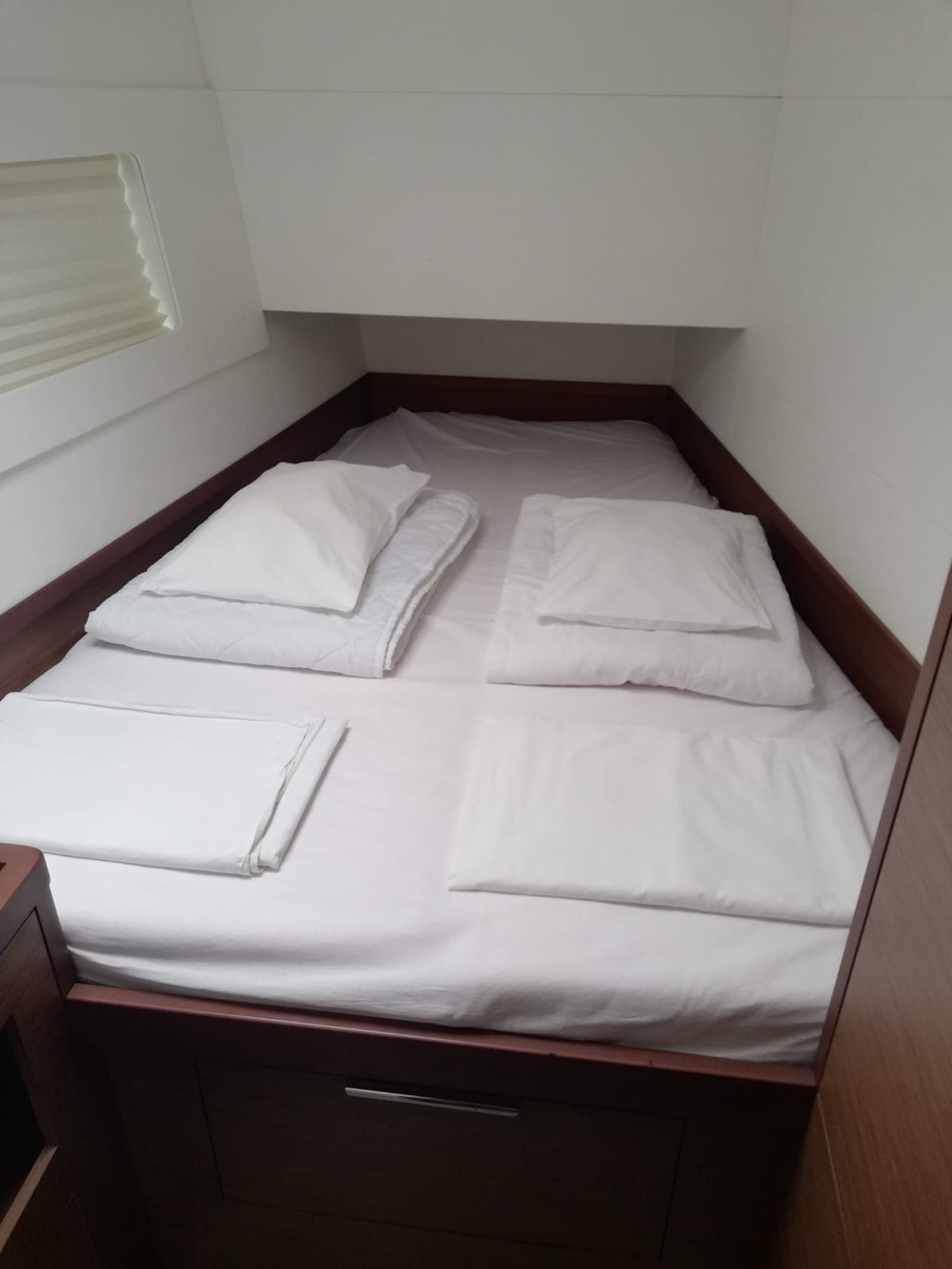 Lagoon 40 - photo 10