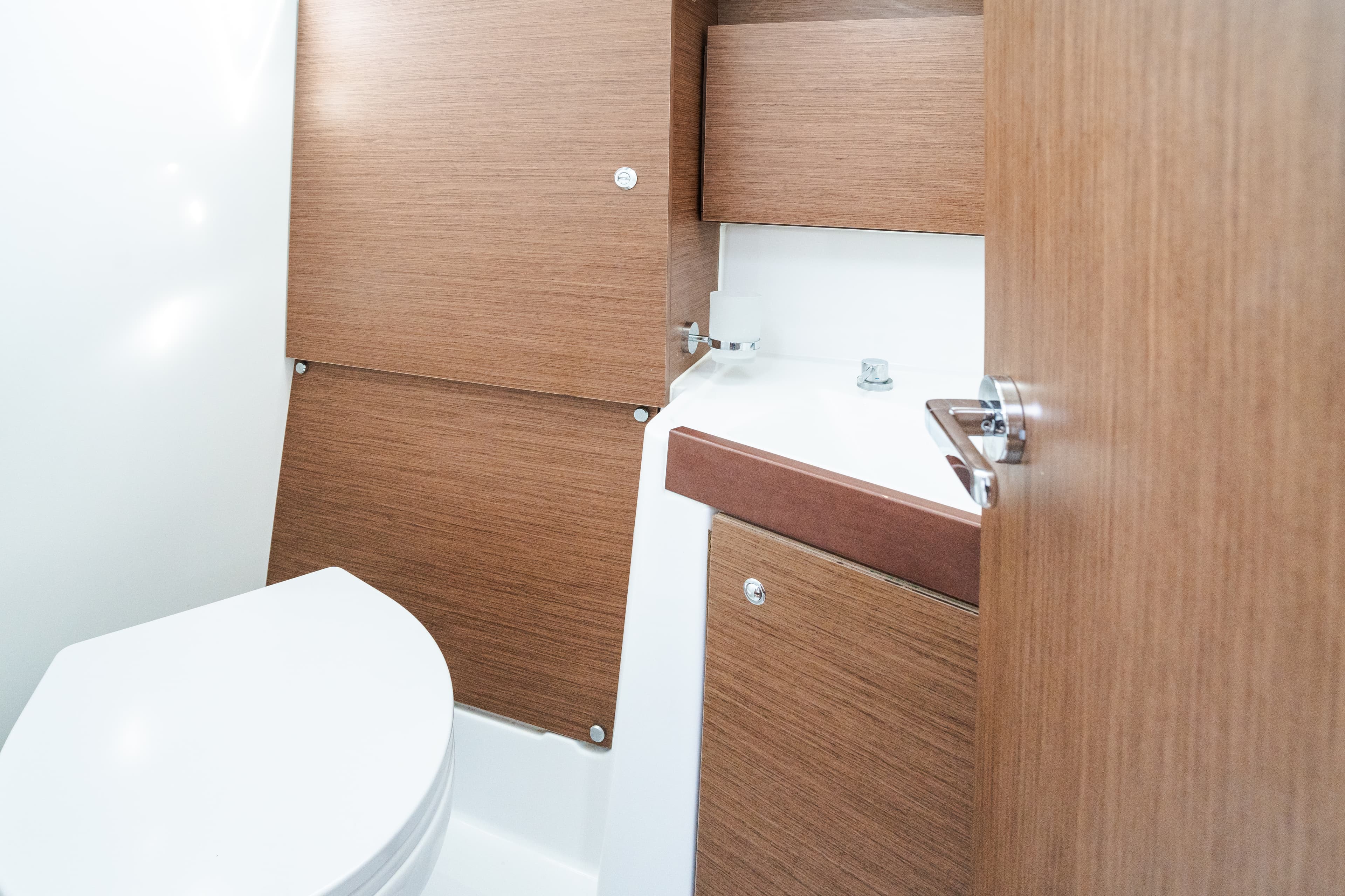 Oceanis 38.1 - photo 7