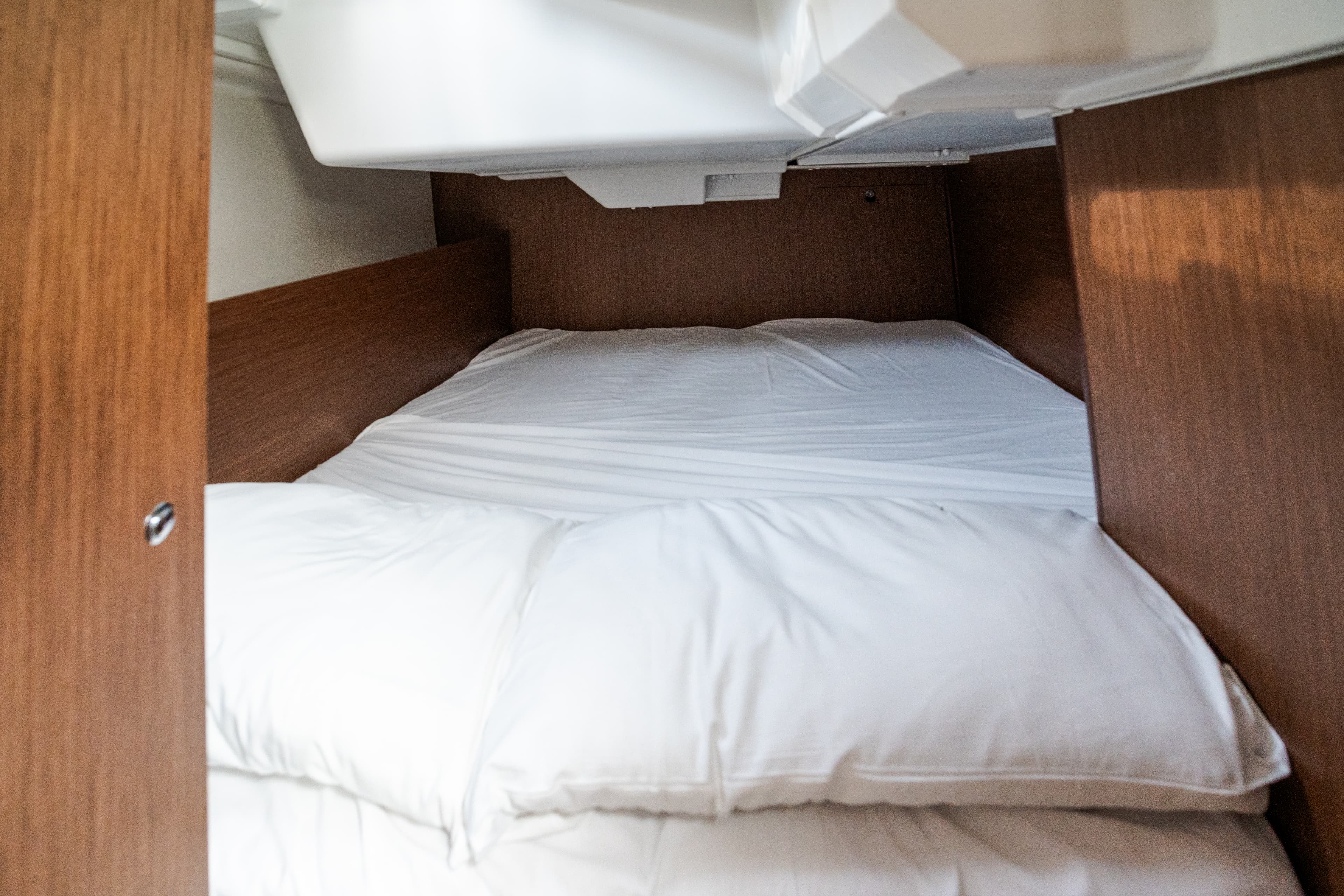 Oceanis 38.1 - photo 15