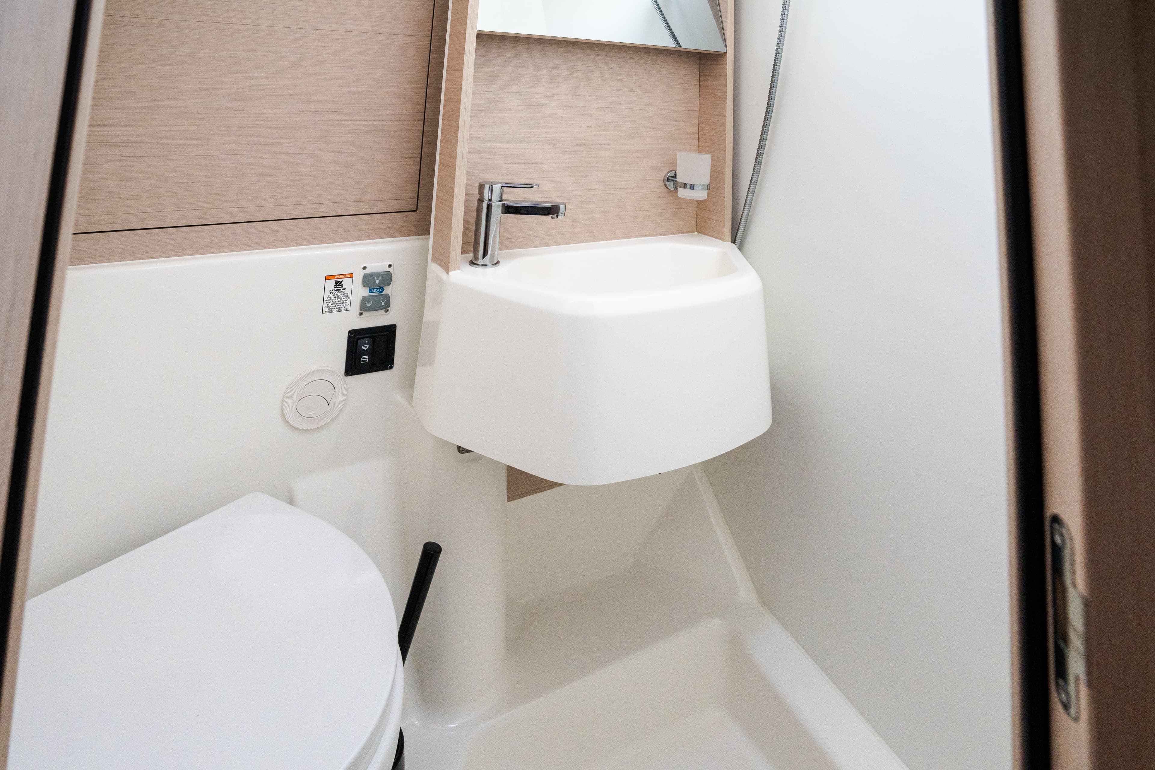 Oceanis 51.1 - photo 25