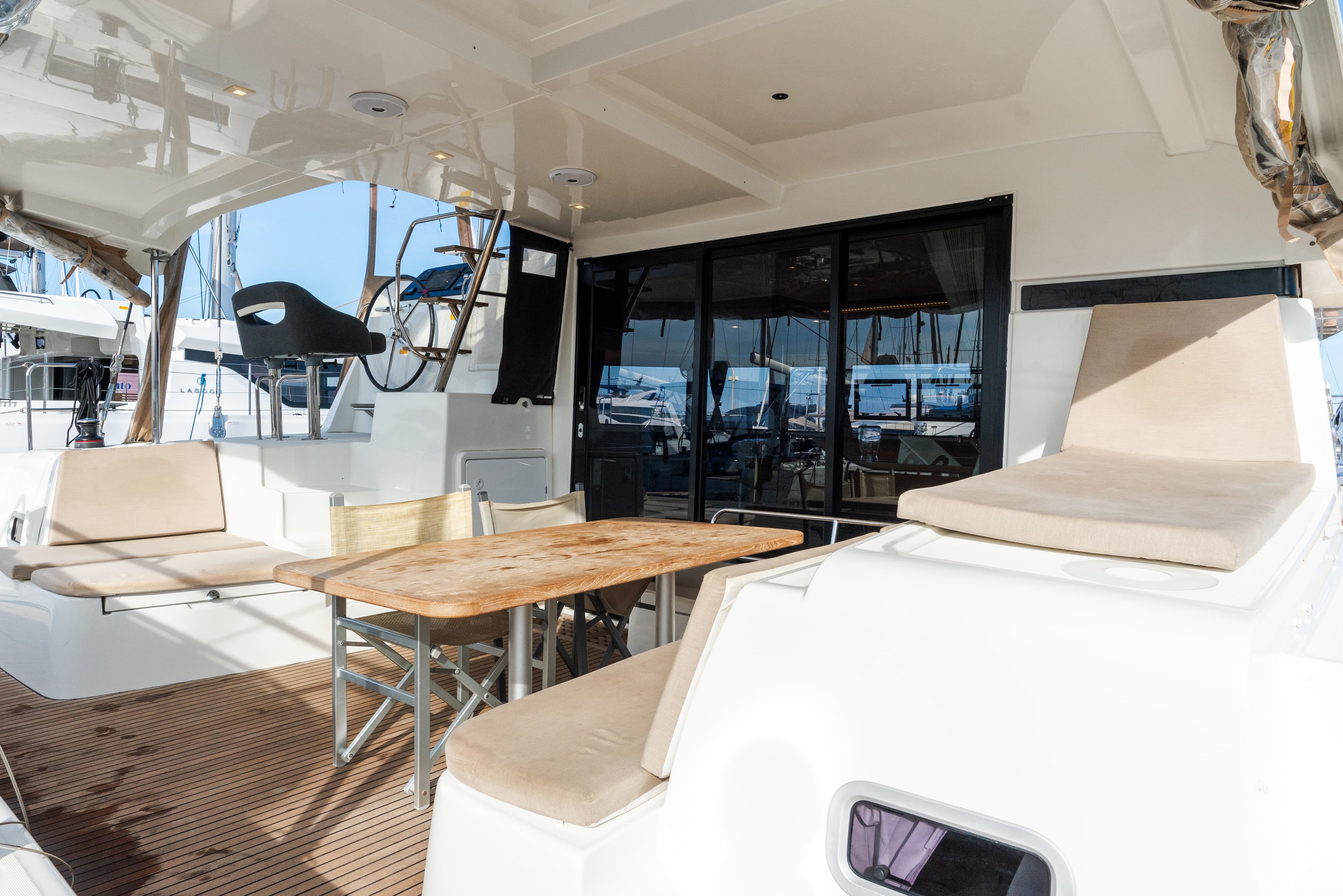 Lagoon 42 - photo 17