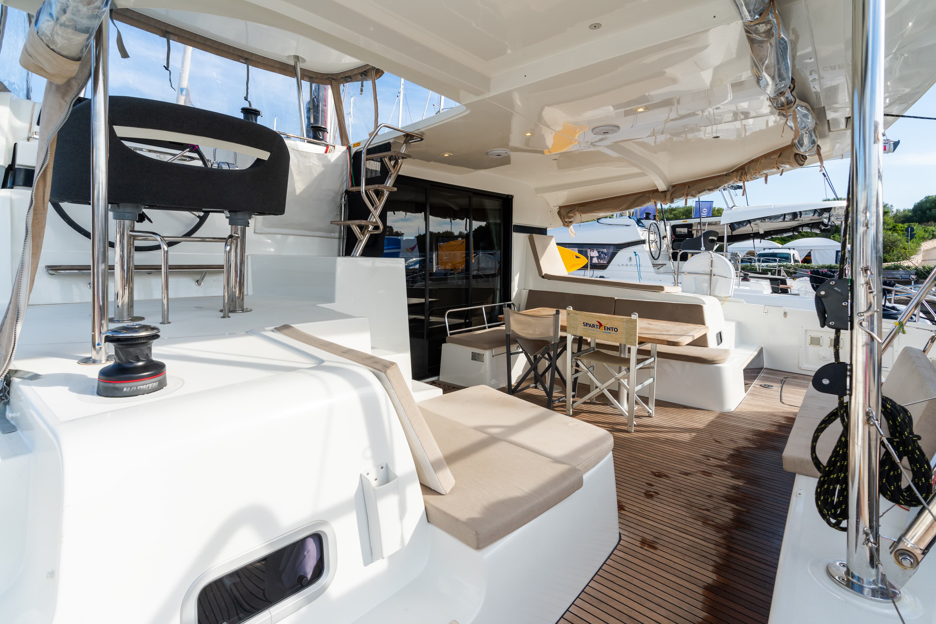 Lagoon 42 - photo 16