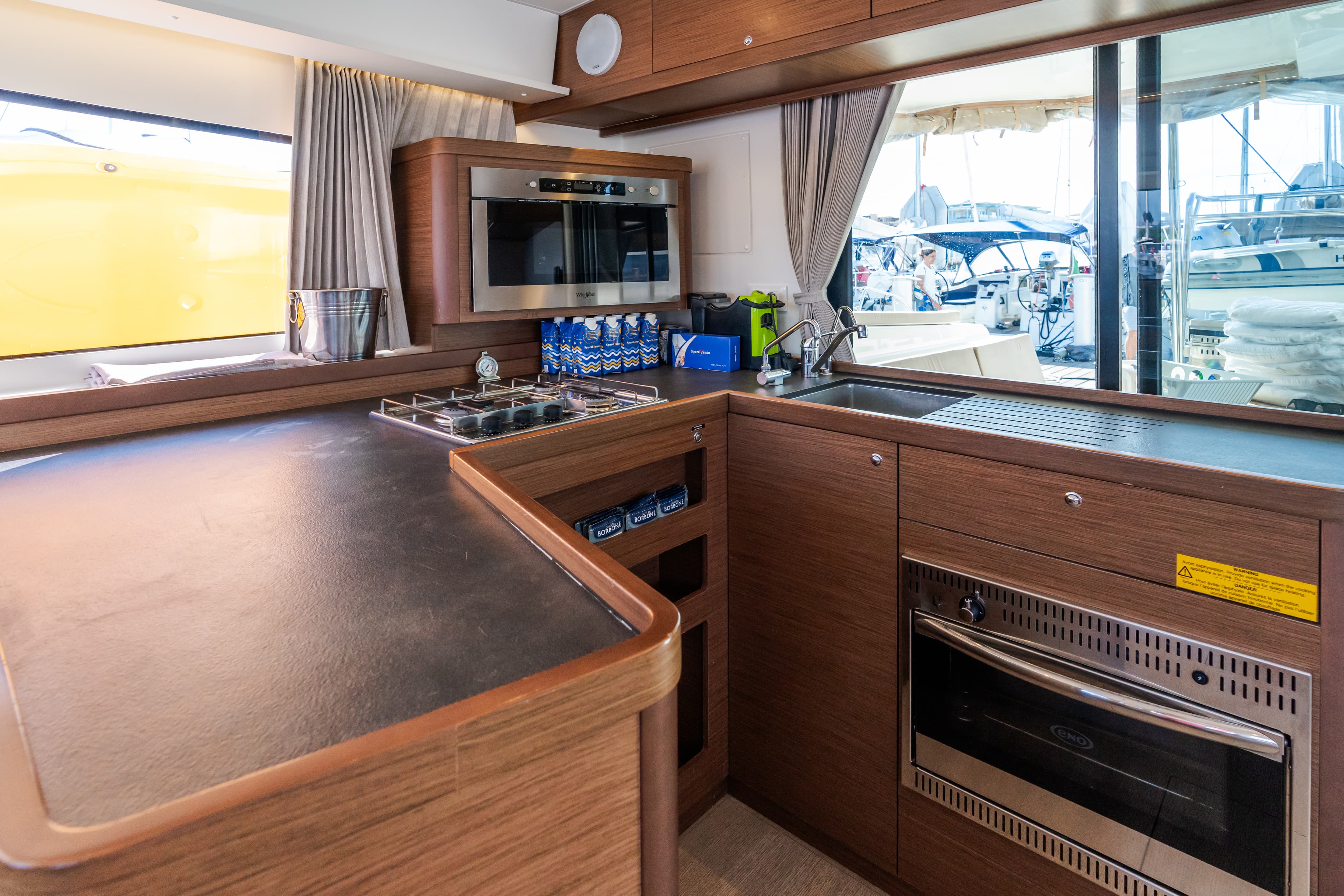 Lagoon 42 - photo 14