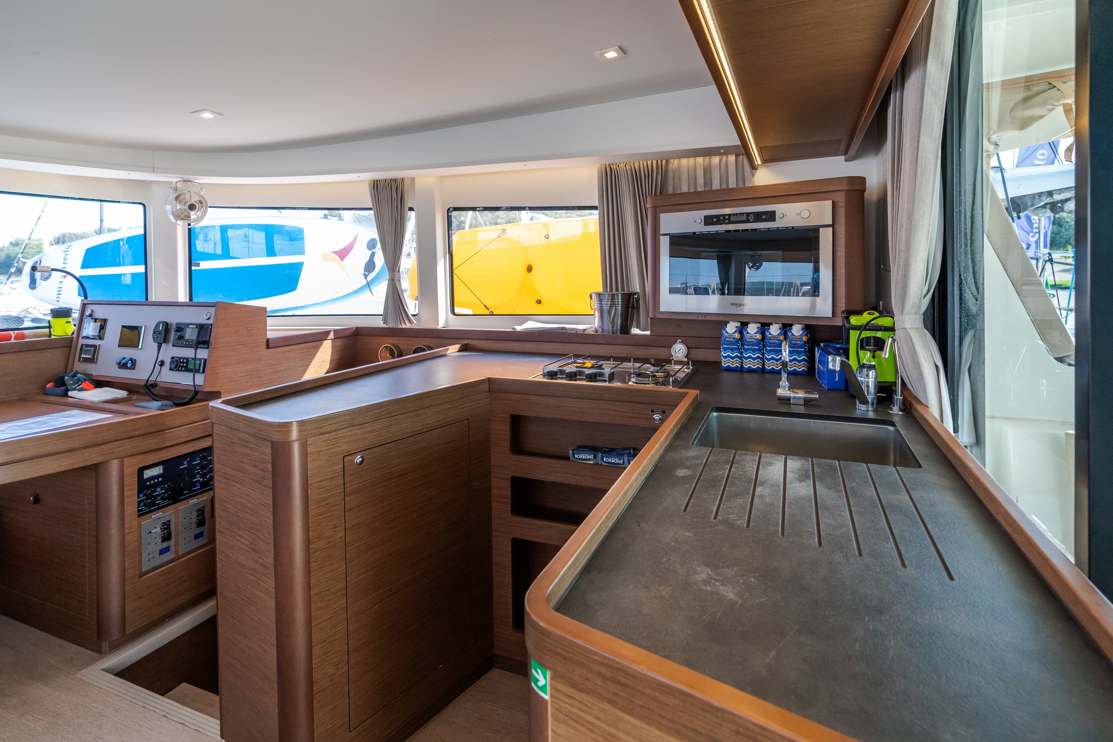 Lagoon 42 - photo 21