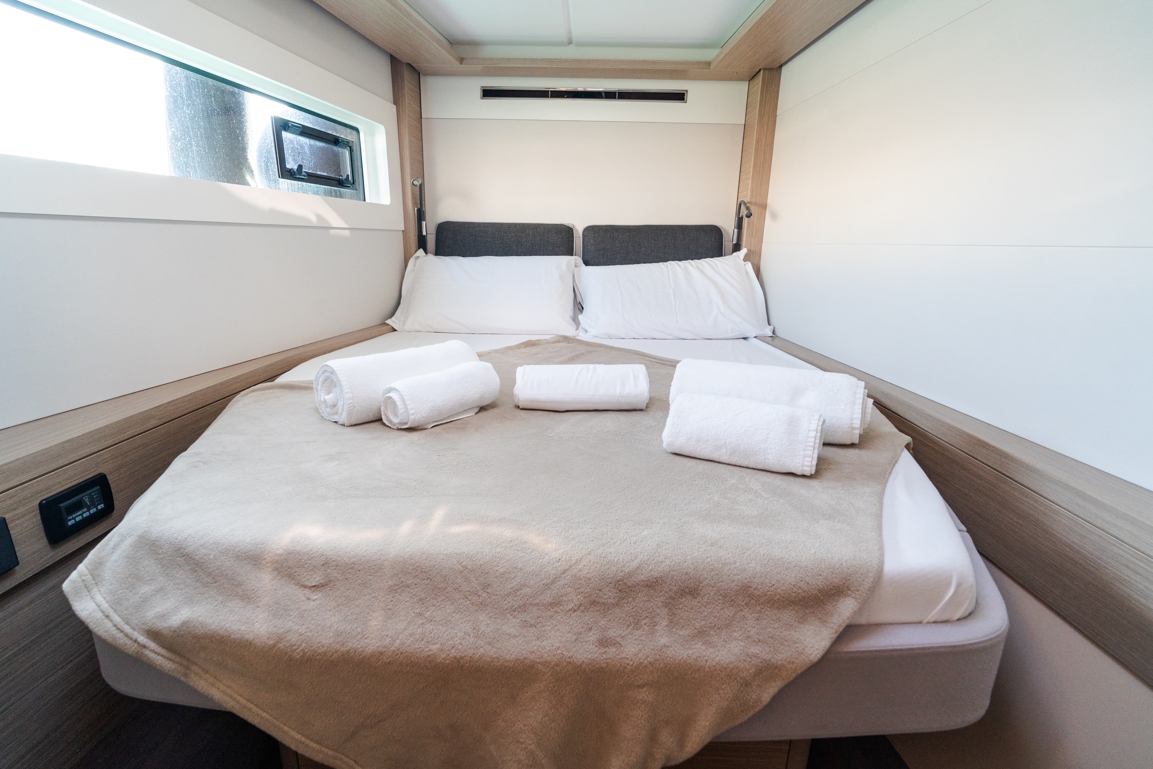 Lagoon 46  - photo 20