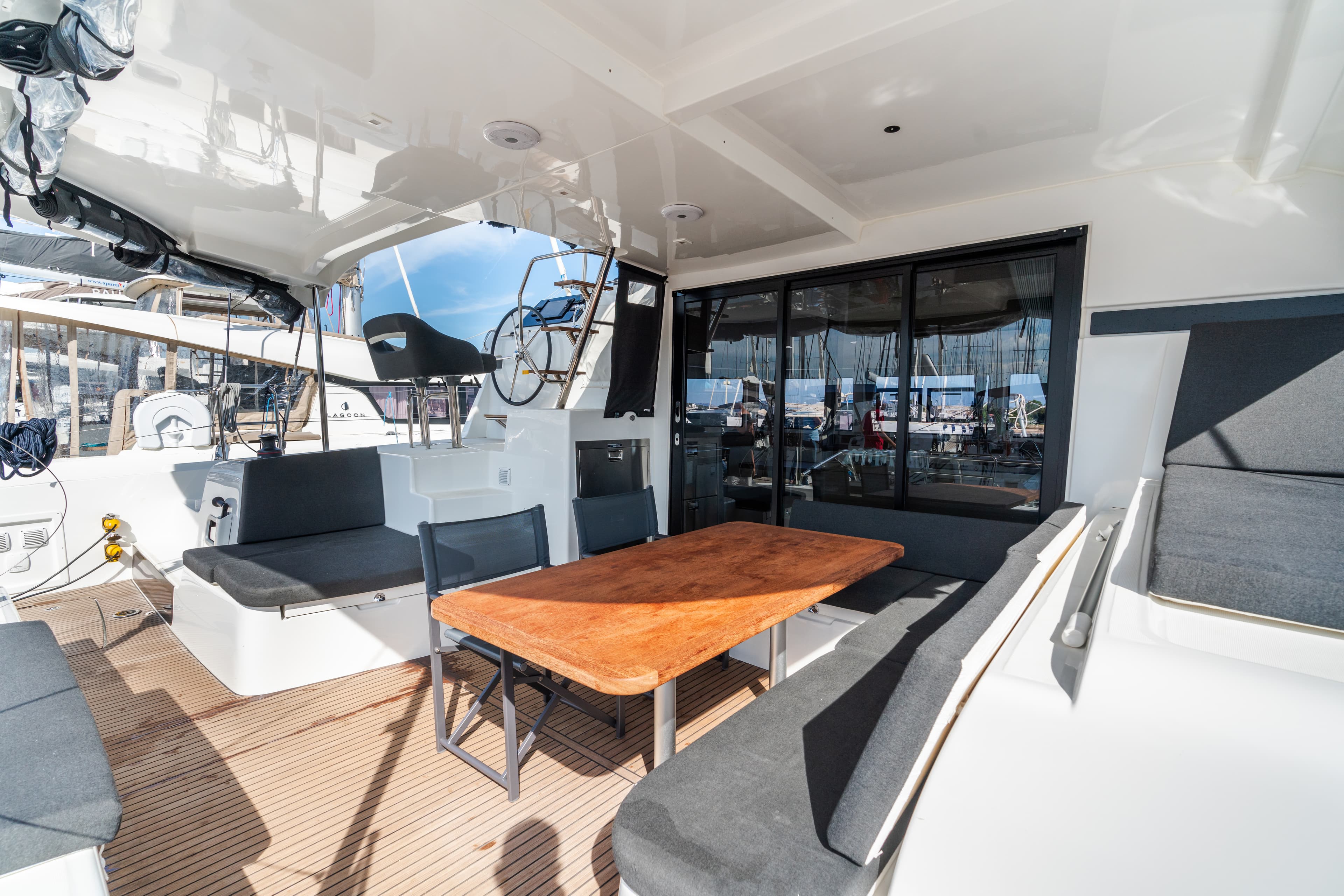 Lagoon 42 - photo 16