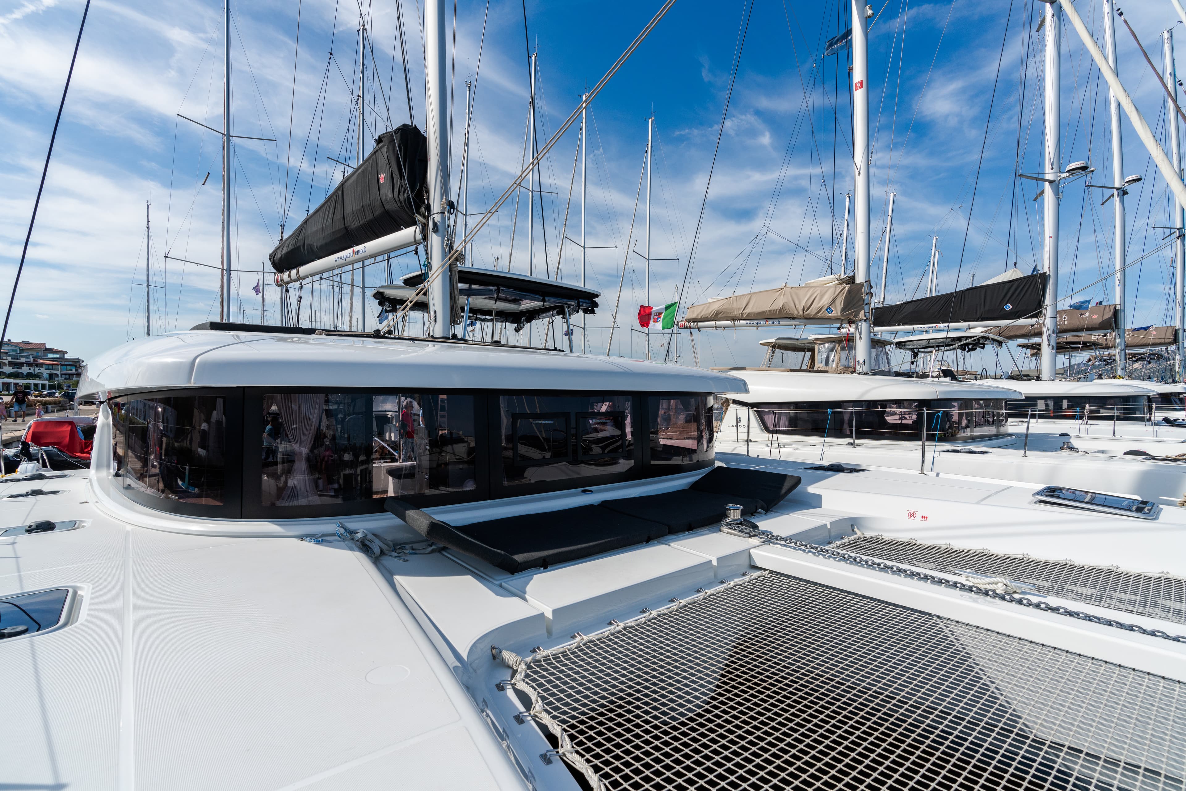 Lagoon 42 - photo 11