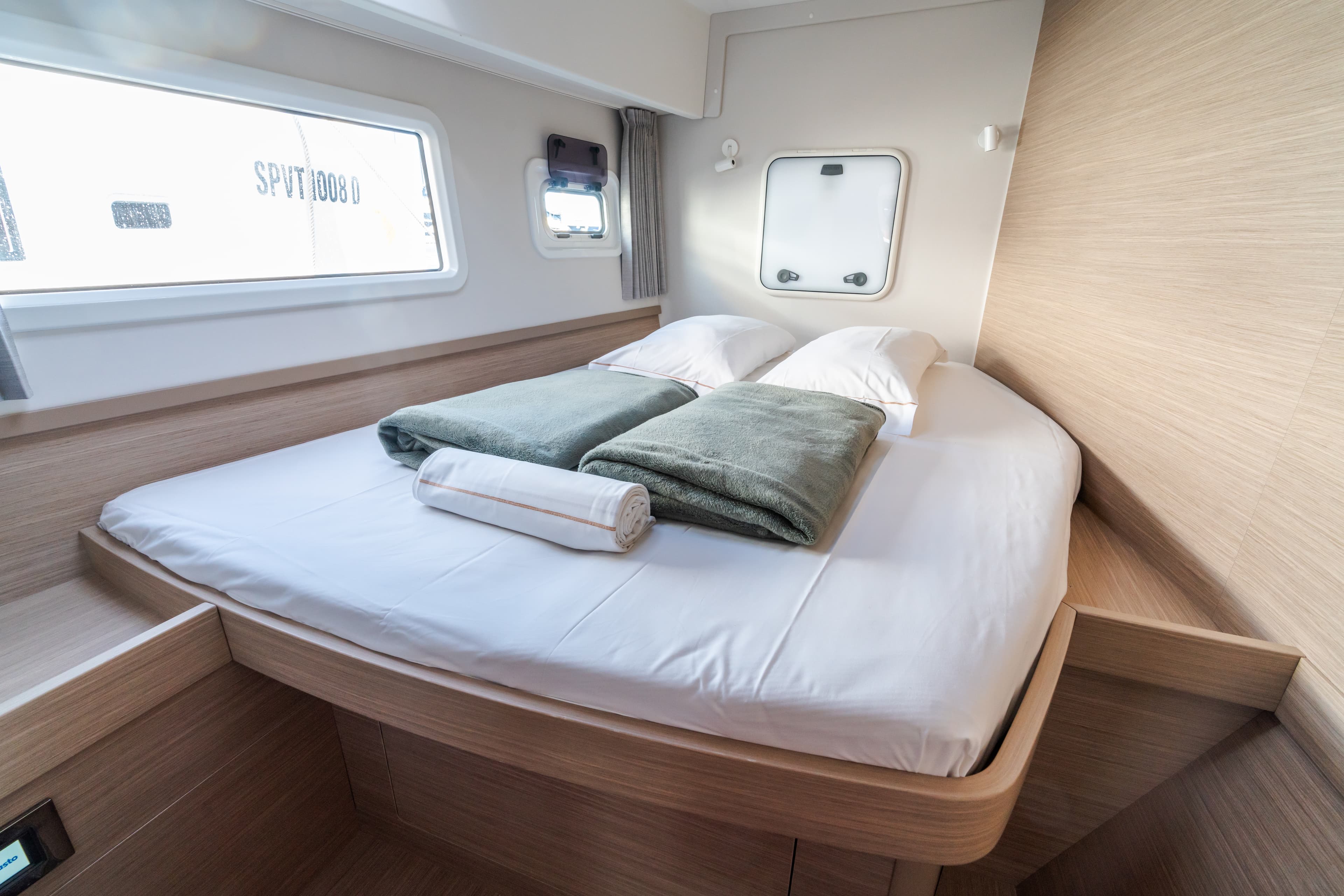 Lagoon 42 - photo 25