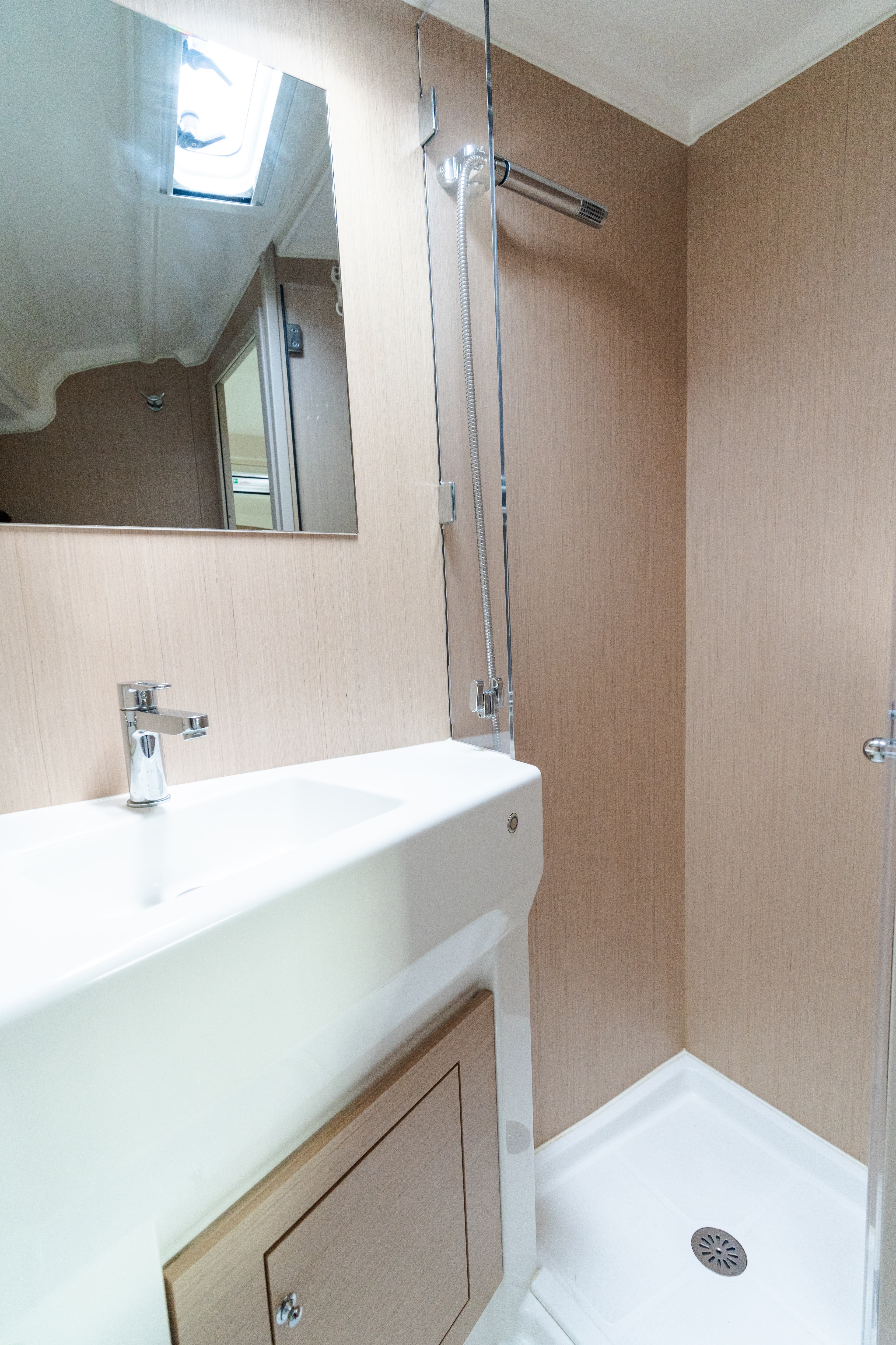 Oceanis 40.1 - photo 8