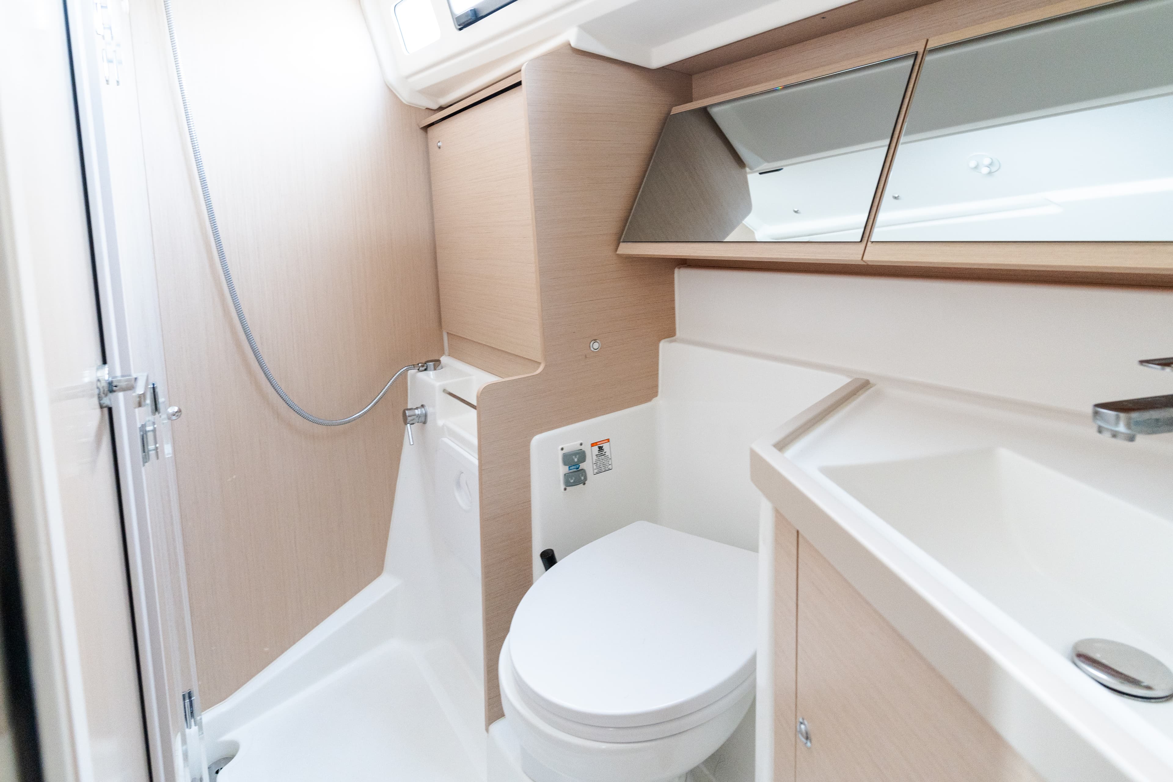 Oceanis 40.1 - photo 9