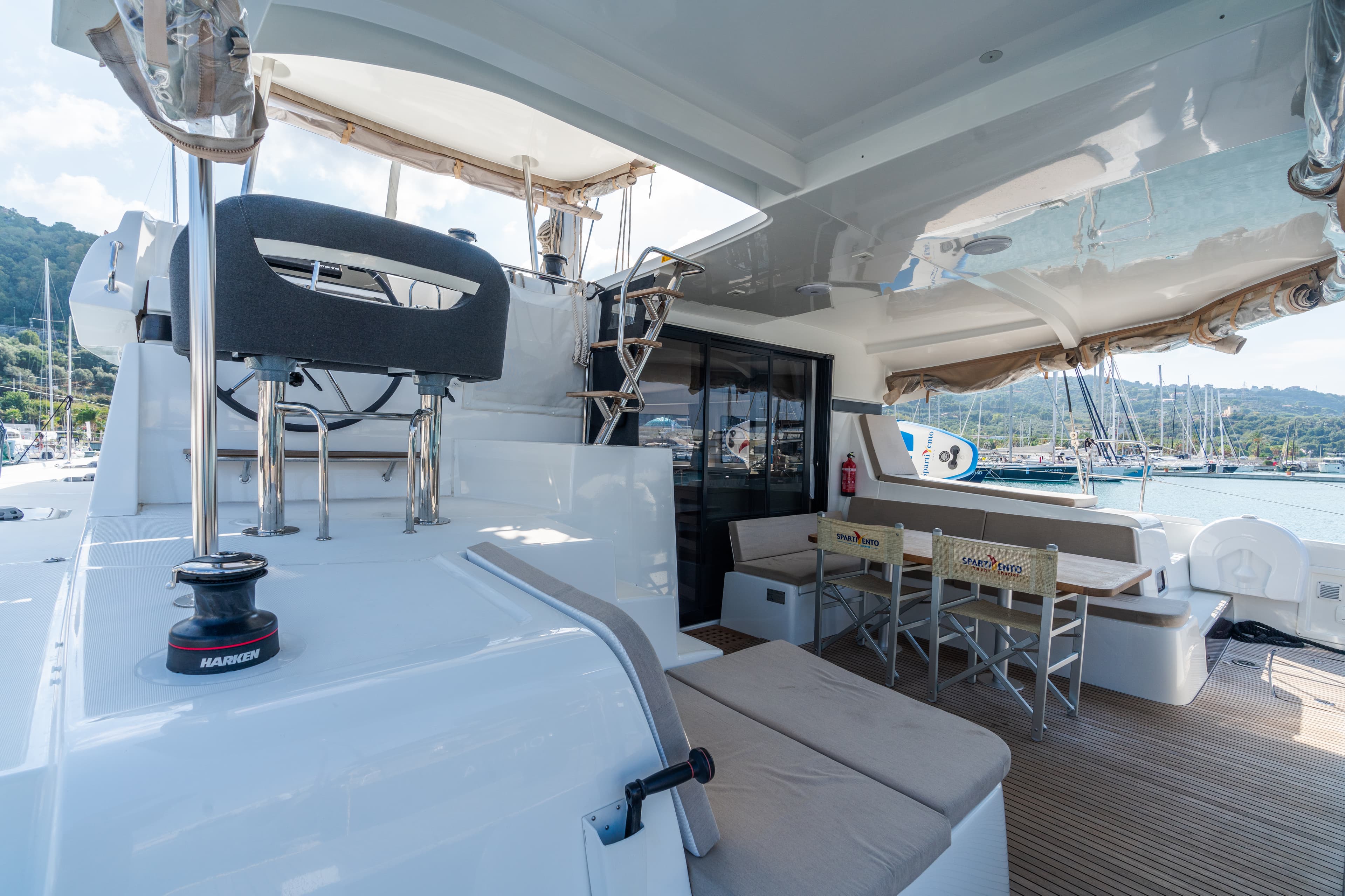 Lagoon 42 - photo 18