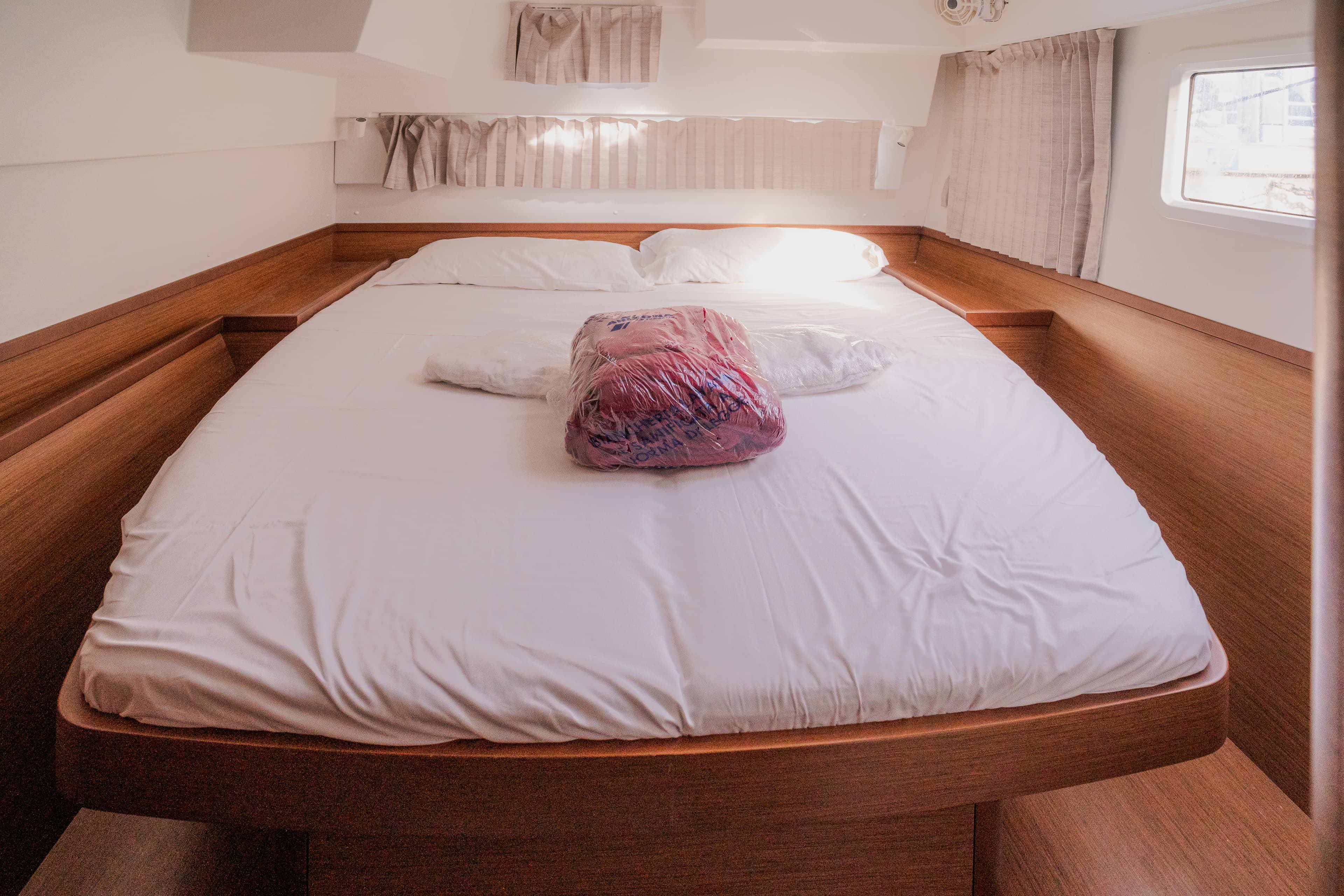 Lagoon 42 - photo 33