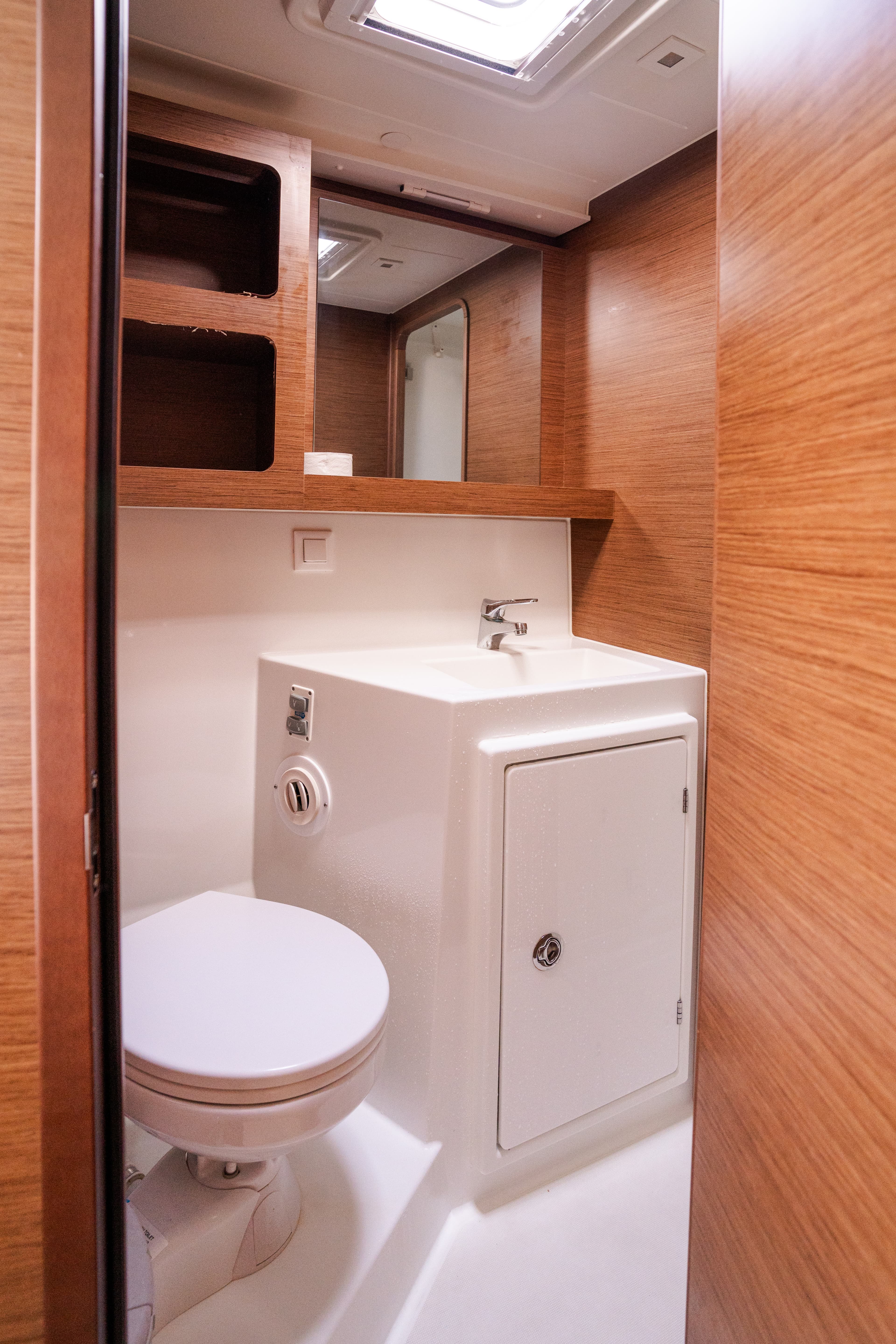 Lagoon 42 - photo 17