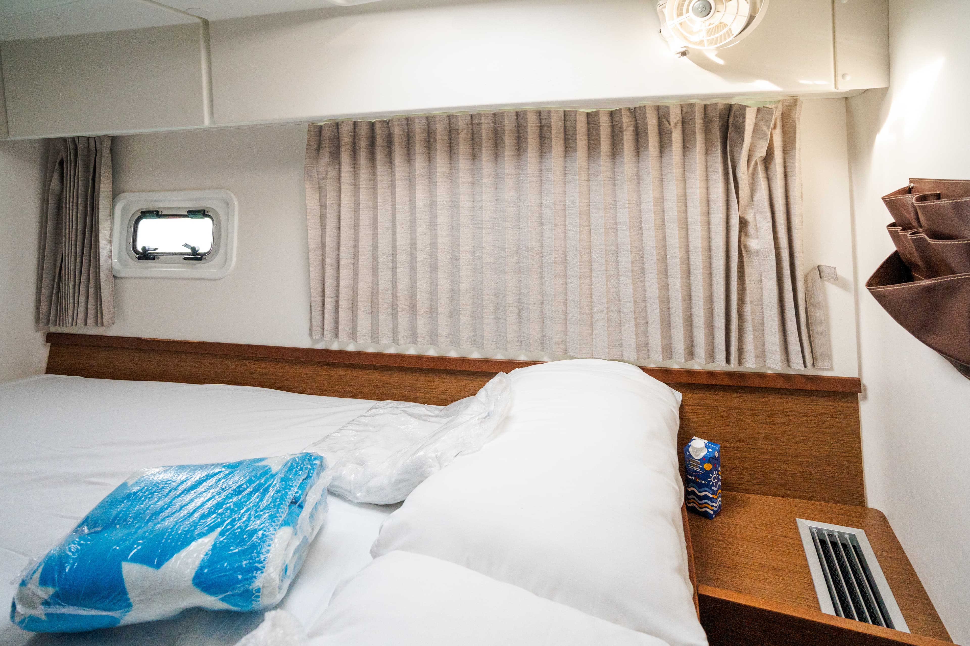 Lagoon 42 - photo 19