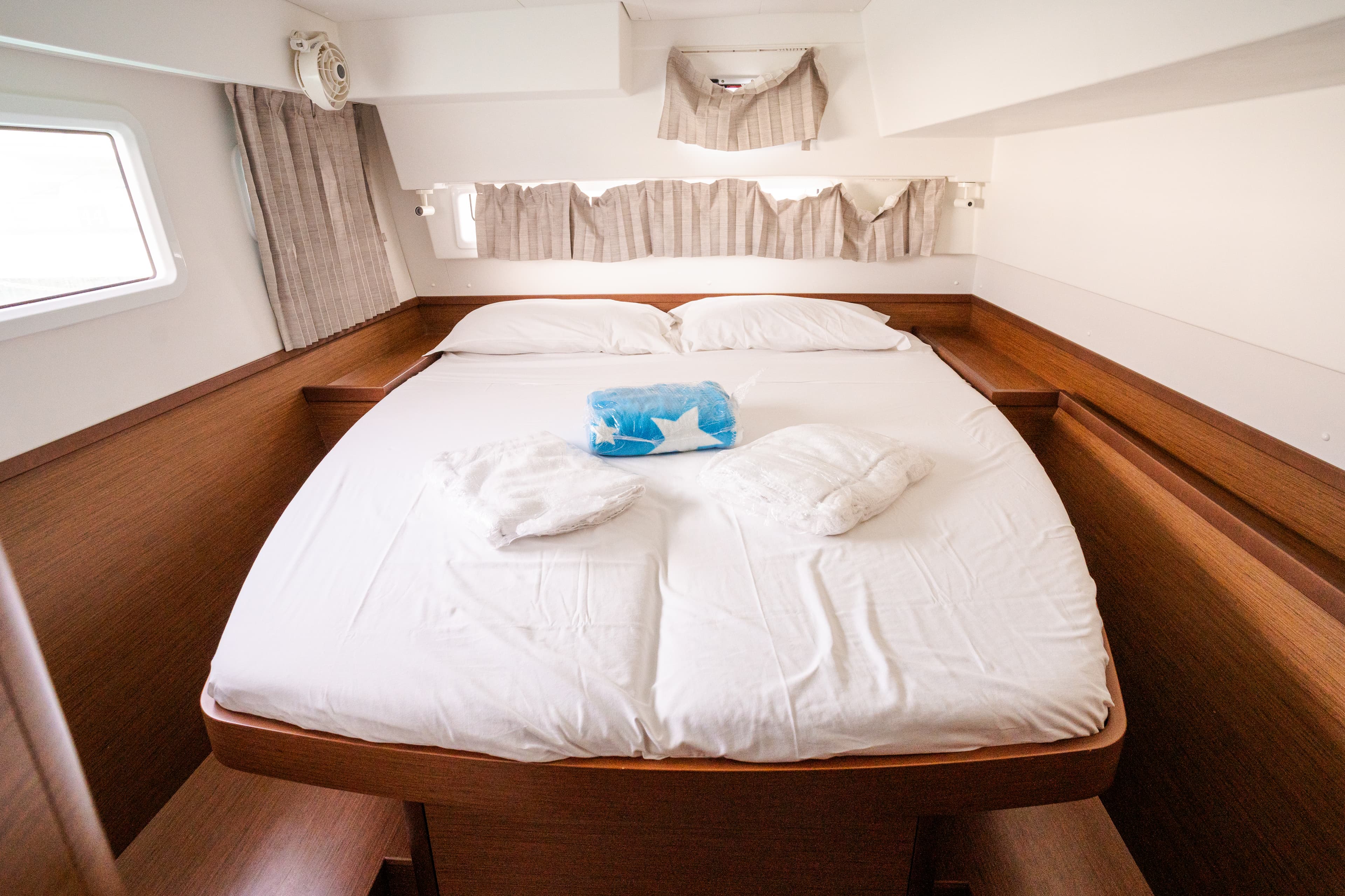 Lagoon 42 - photo 20